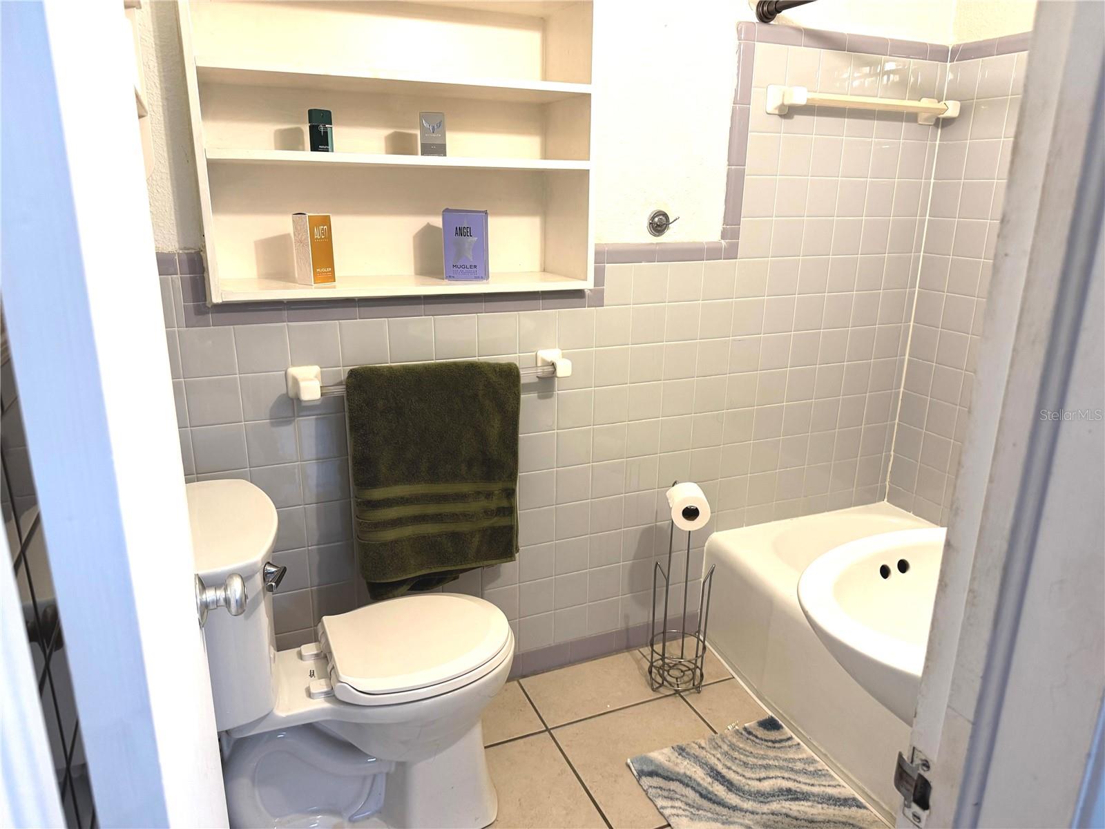 Image 12 of 26 For 504 Oxalis Avenue