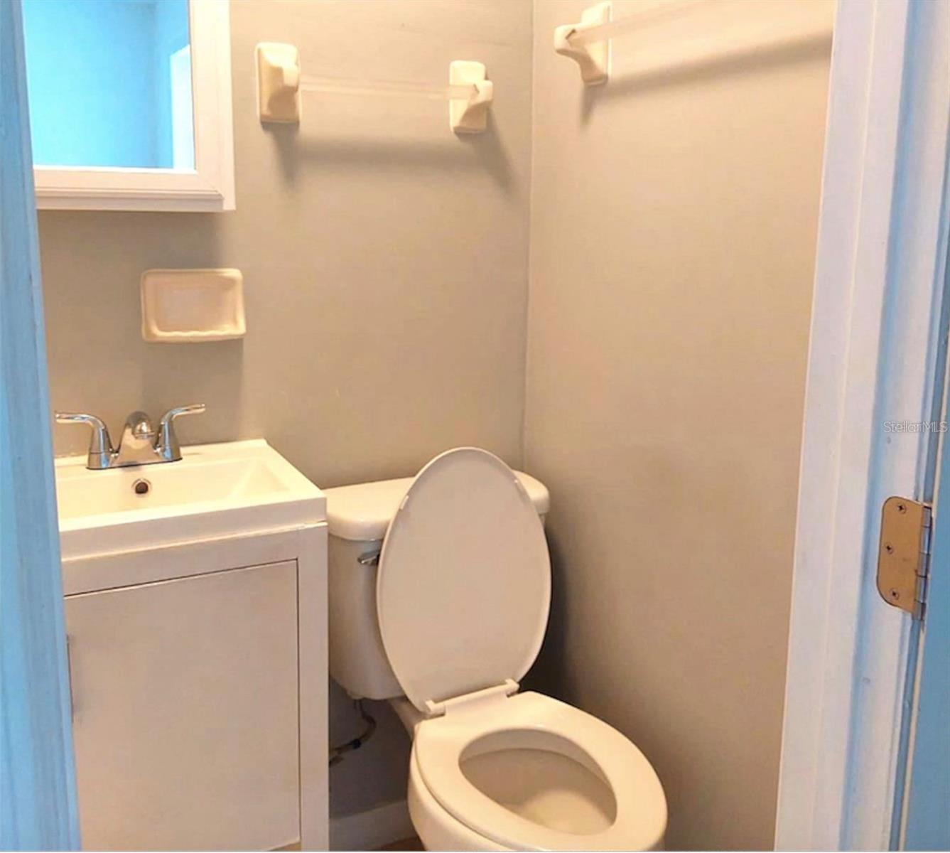 Image 16 of 26 For 504 Oxalis Avenue