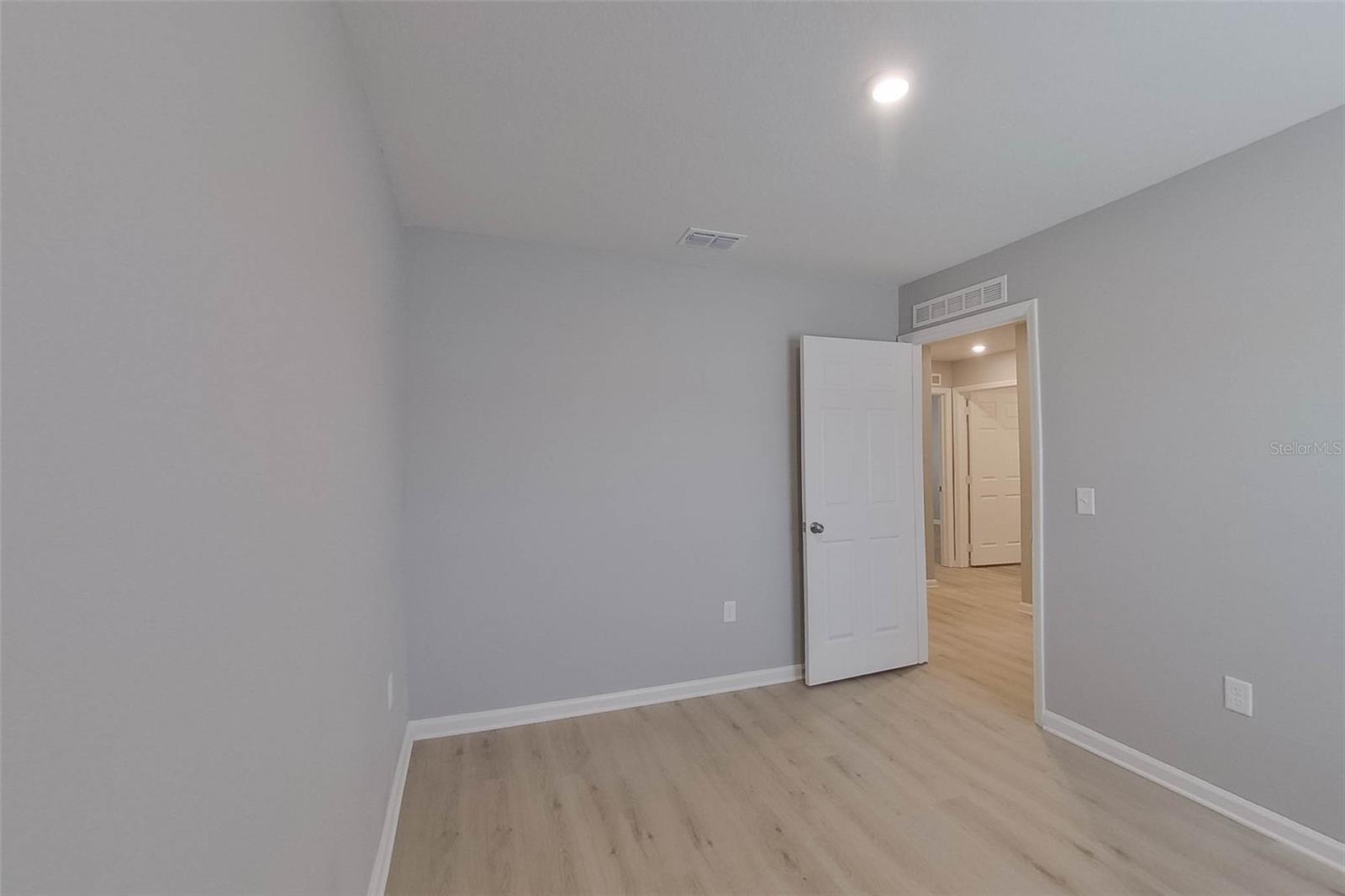 Image 10 of 22 For 1709 Nebraska Loop