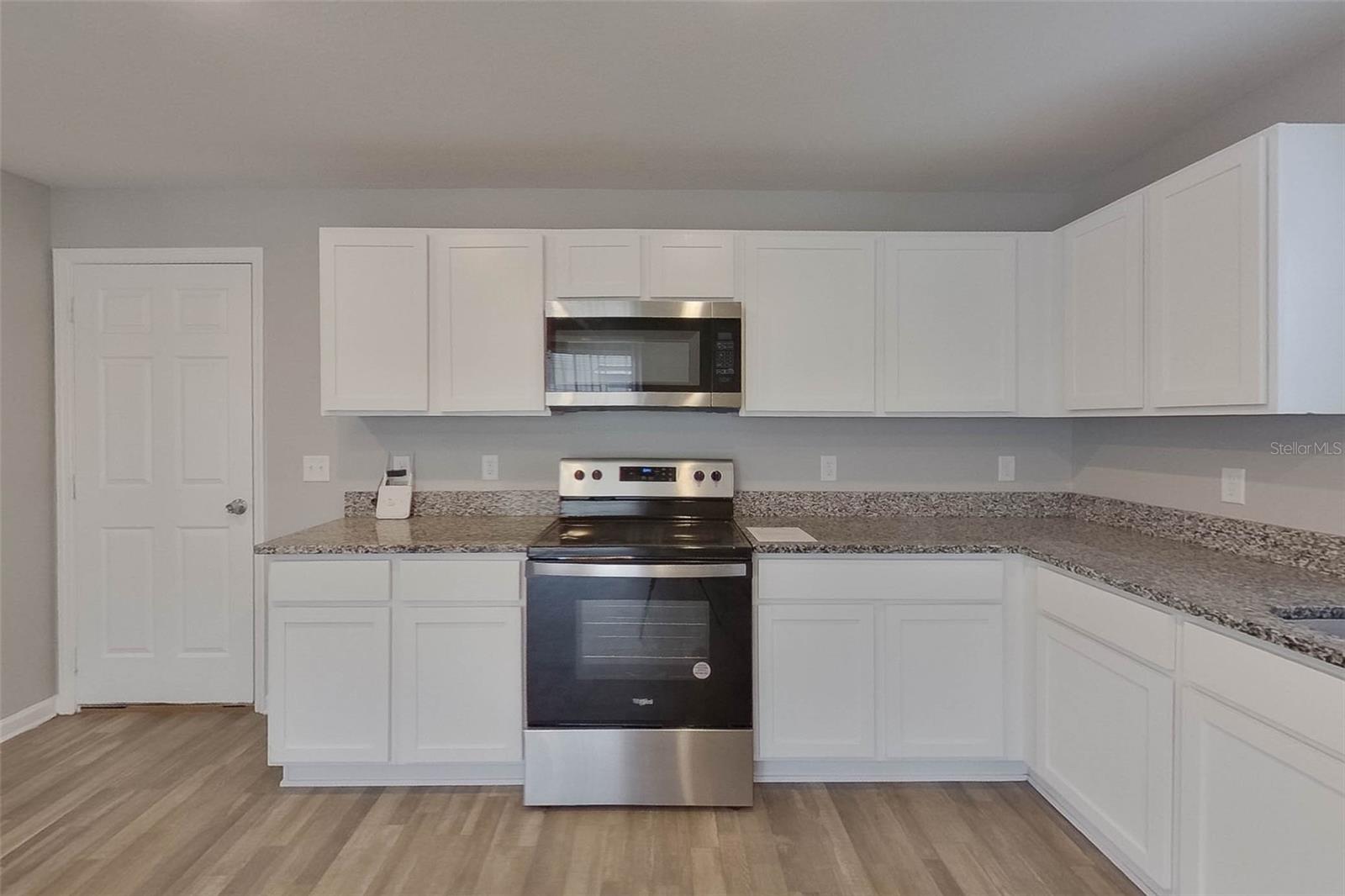 Image 4 of 22 For 1709 Nebraska Loop