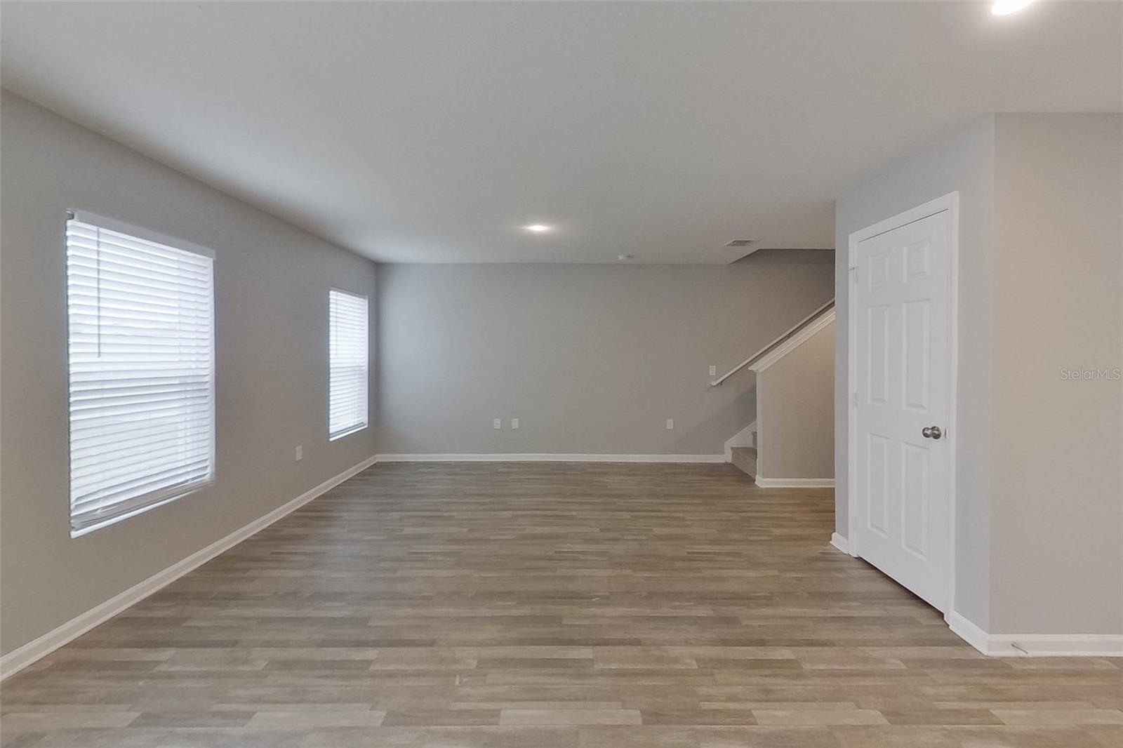 Image 6 of 22 For 1709 Nebraska Loop