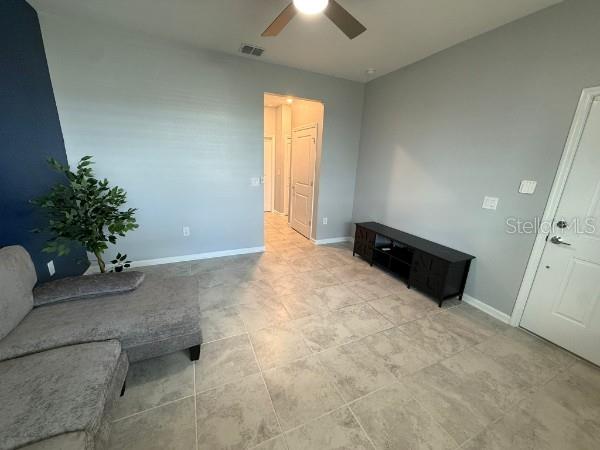 Image 29 of 43 For 1125 Saguaro Street