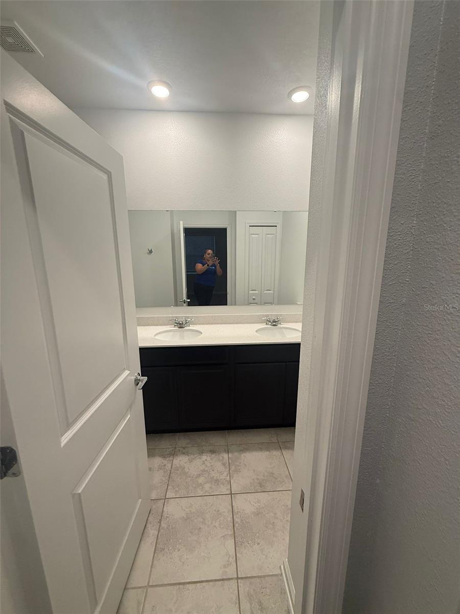 Image 38 of 43 For 1125 Saguaro Street