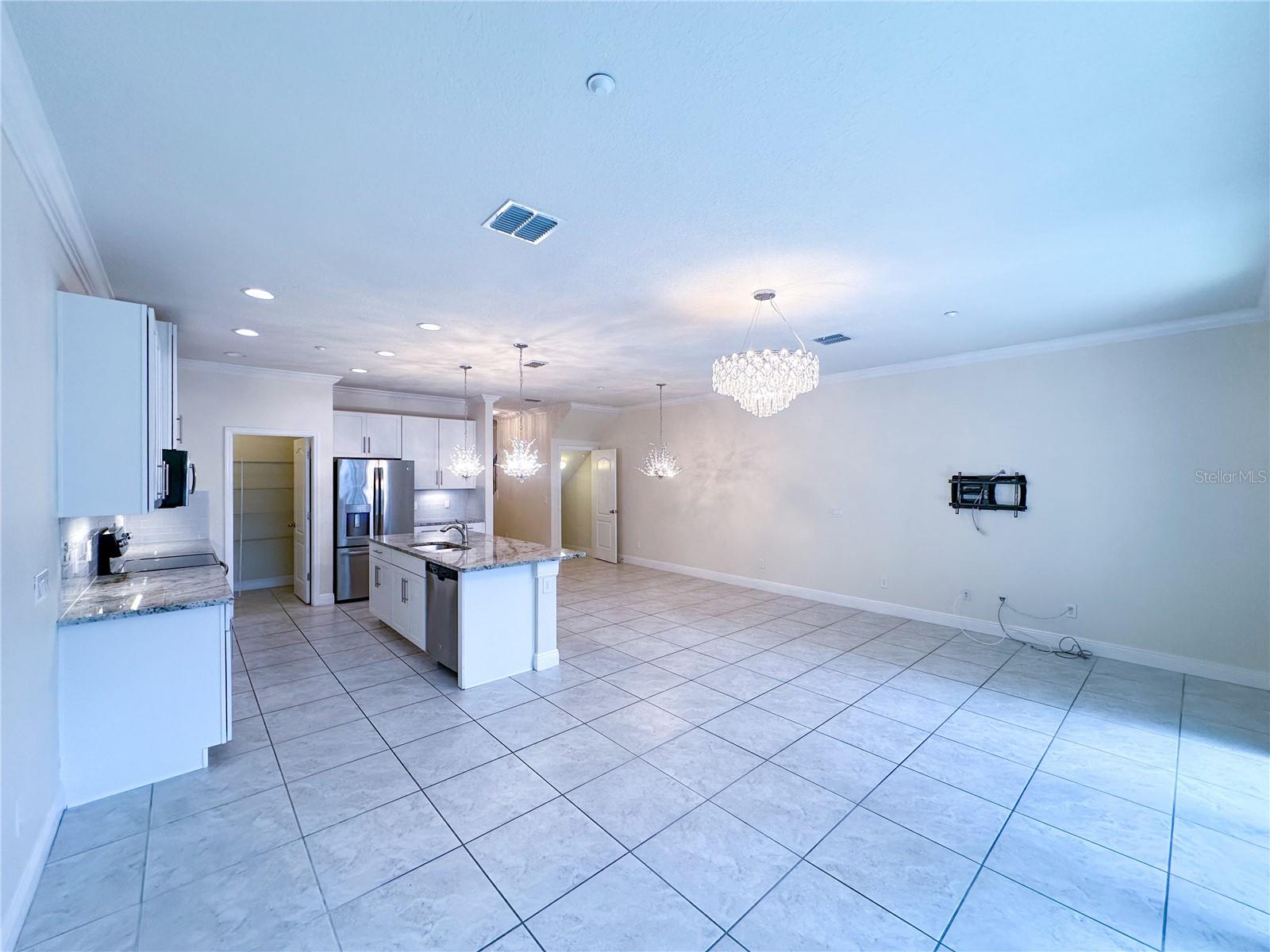 Image 10 of 21 For 7494 Aloma Pines Court