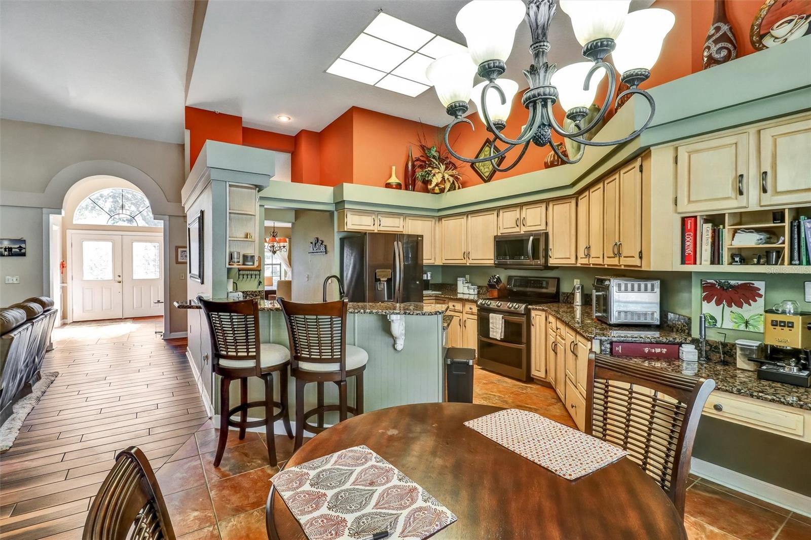 Image 21 of 68 For 8021 Landgrove Court