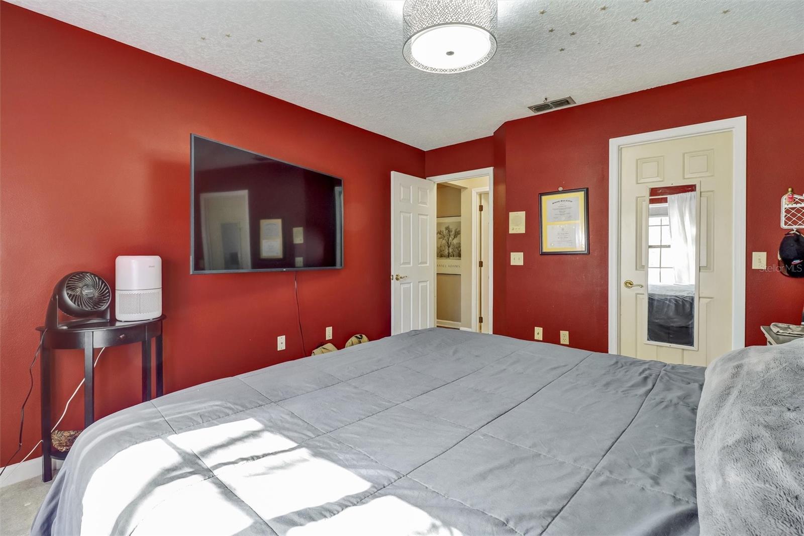 Image 23 of 68 For 8021 Landgrove Court