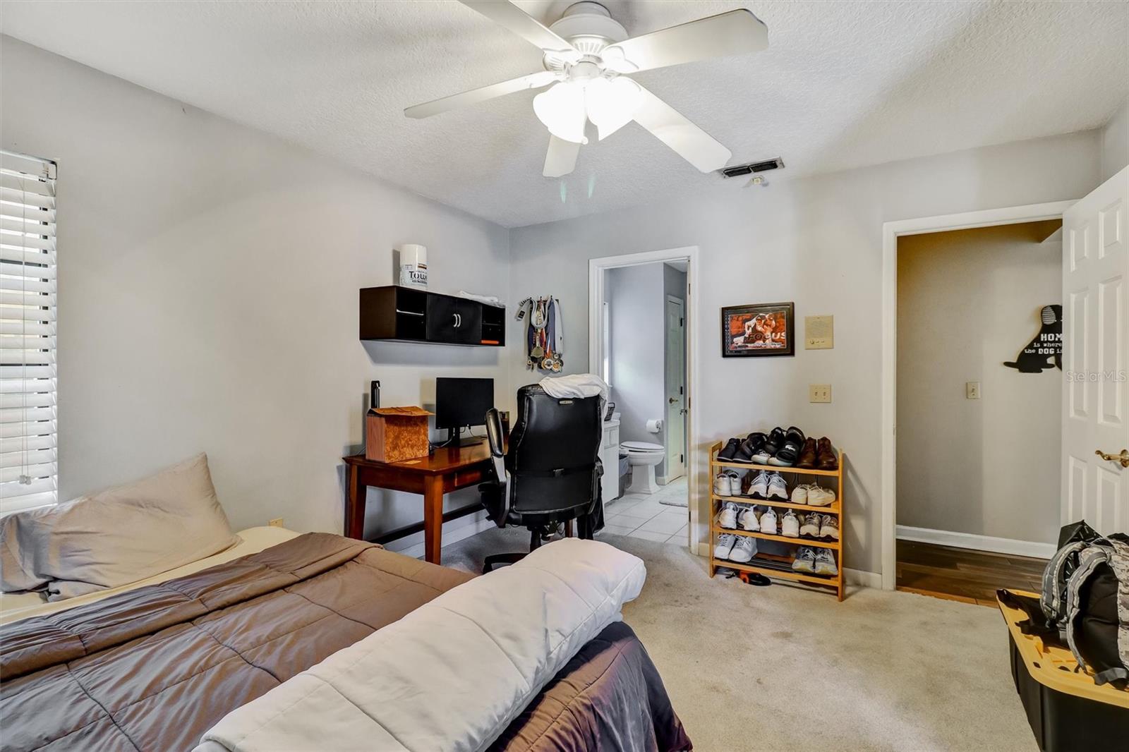 Image 26 of 68 For 8021 Landgrove Court