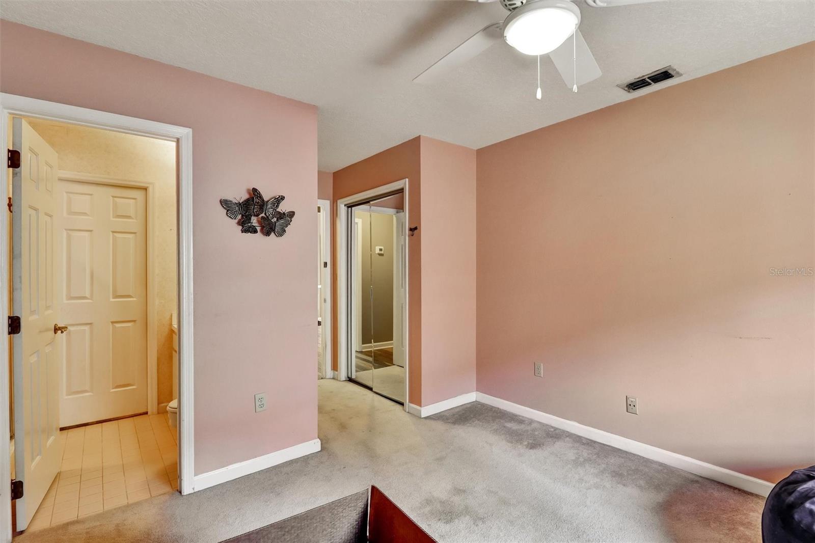 Image 38 of 68 For 8021 Landgrove Court