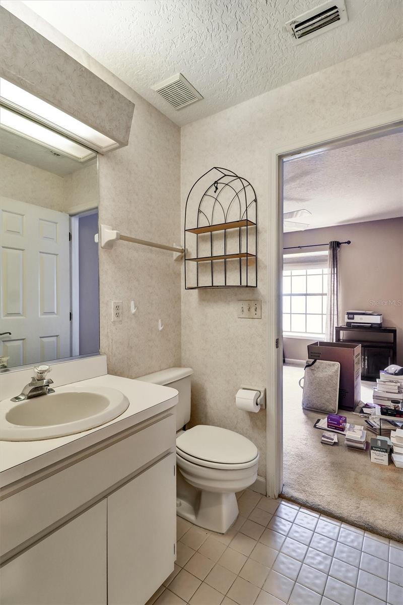 Image 39 of 68 For 8021 Landgrove Court