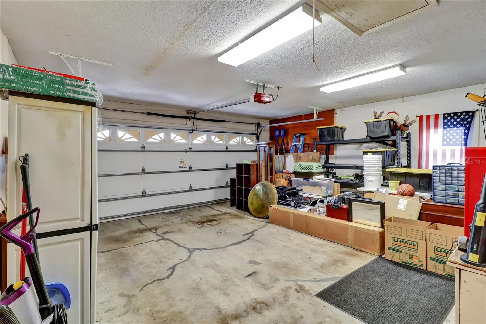 Image 41 of 68 For 8021 Landgrove Court