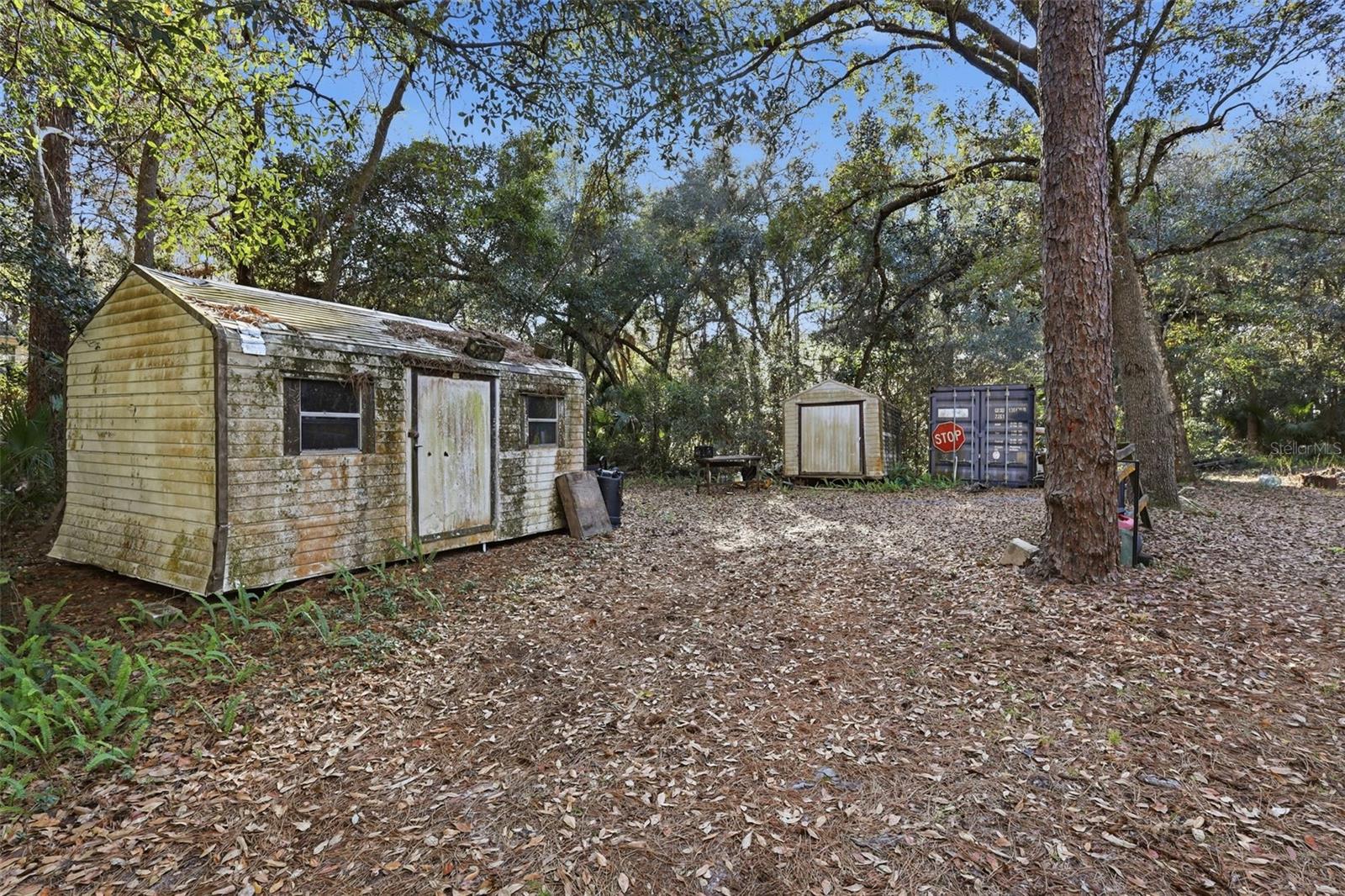 Image 20 of 31 For 932 Country Club Road