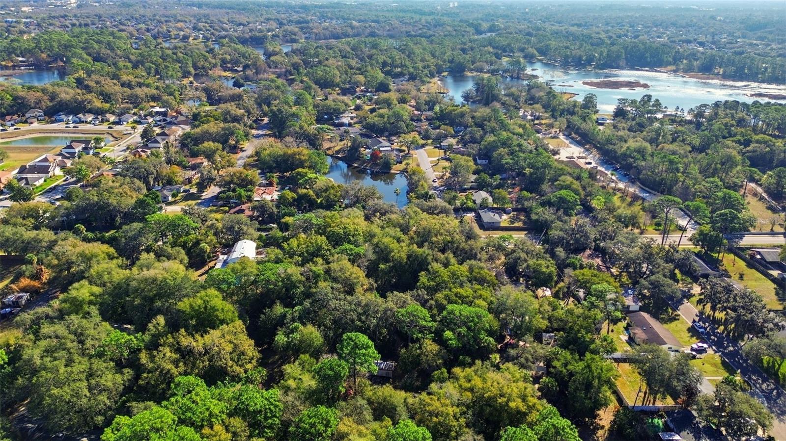 Image 3 of 31 For 932 Country Club Road