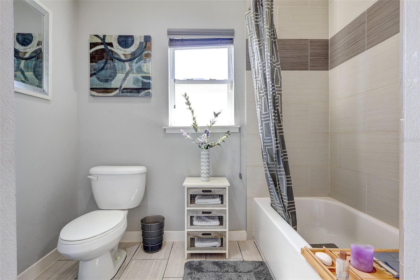 Image 27 of 47 For 1405 Prairie Oaks Court