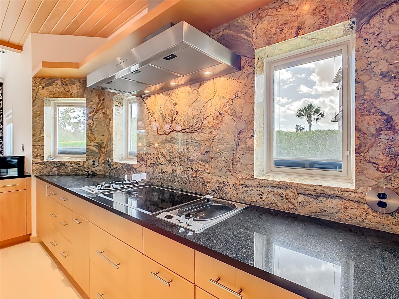 Image 10 of 63 For 917 Desert Mountain Court