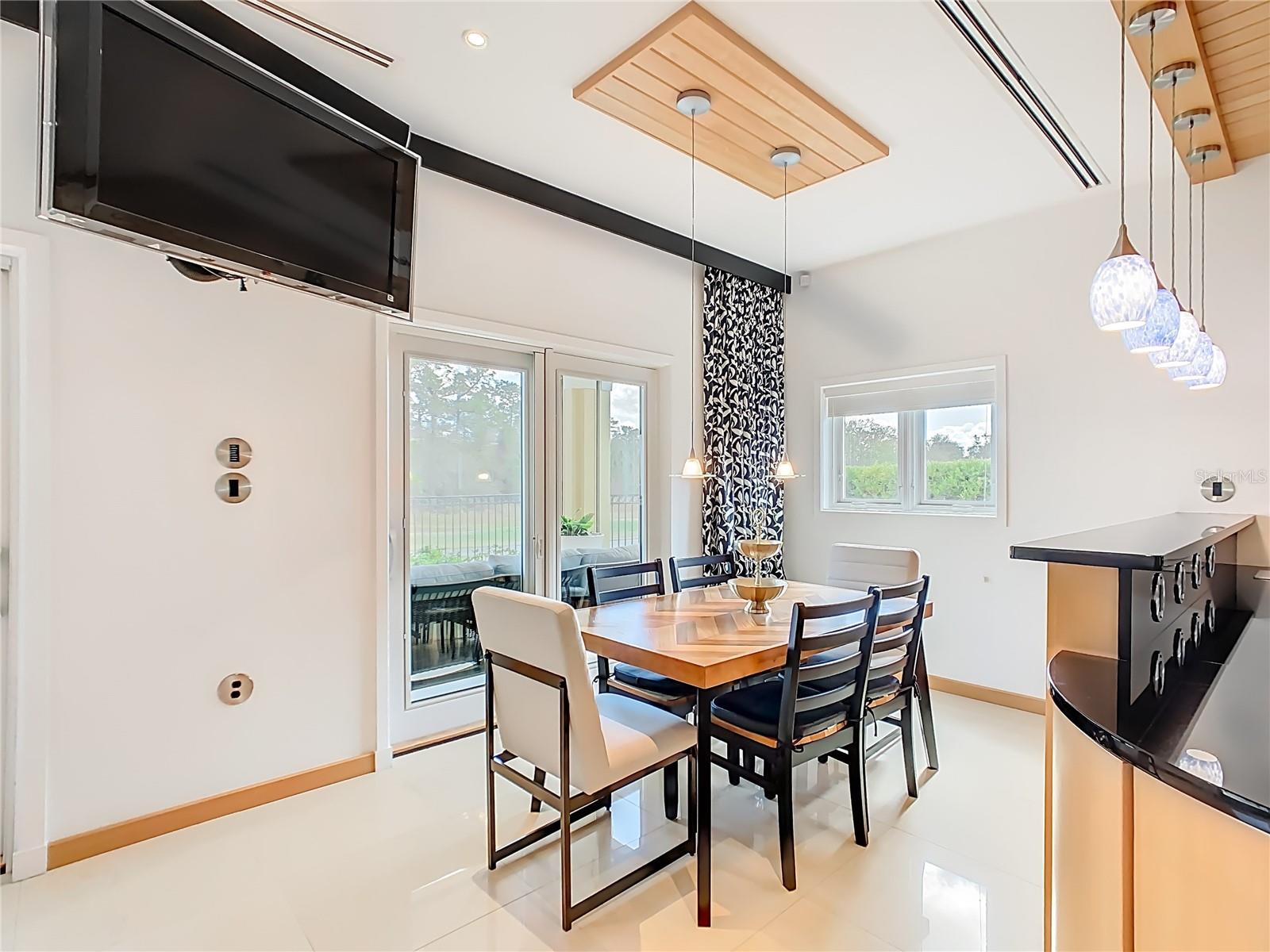 Image 11 of 63 For 917 Desert Mountain Court