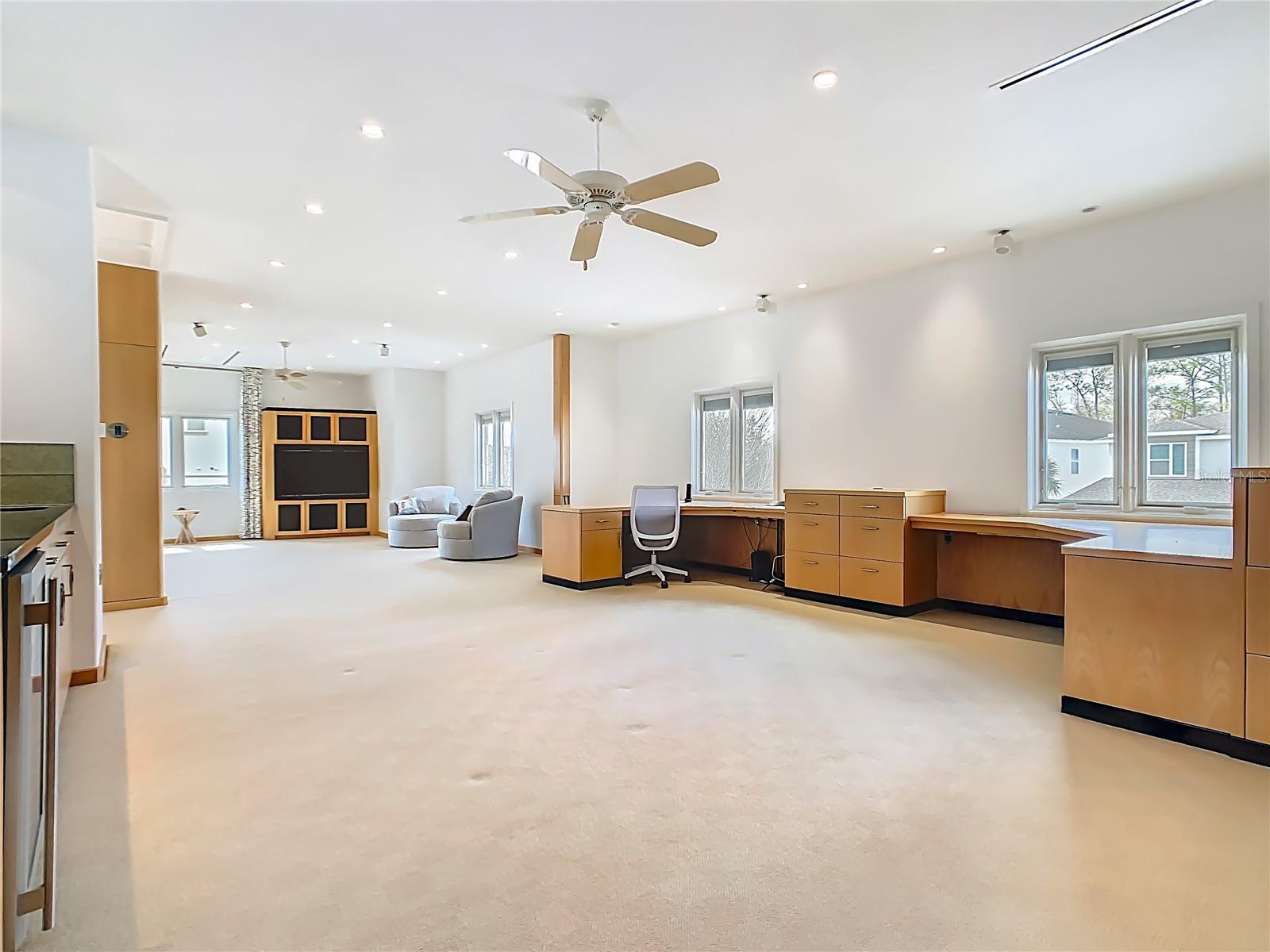 Image 35 of 63 For 917 Desert Mountain Court