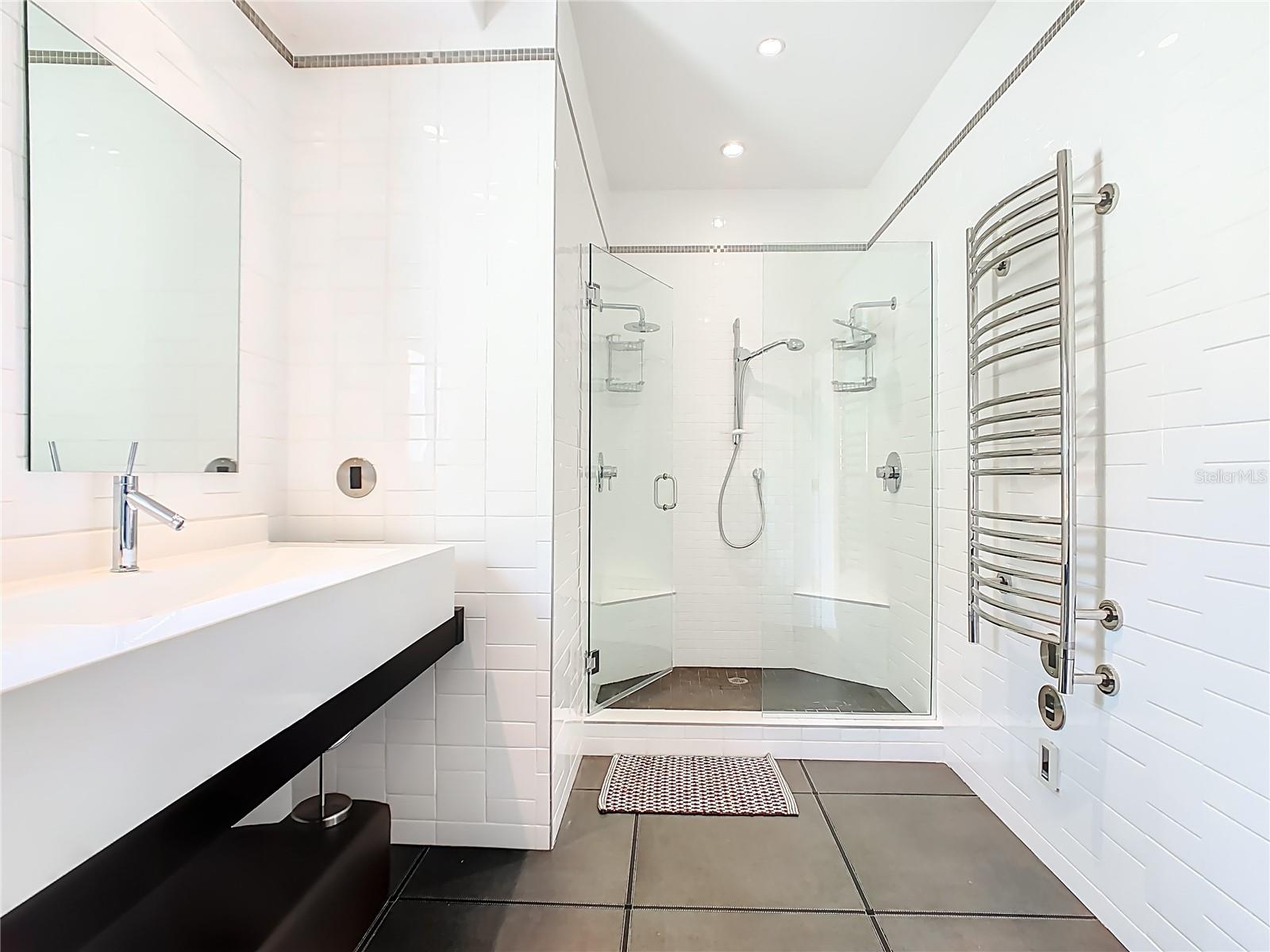 Image 39 of 63 For 917 Desert Mountain Court