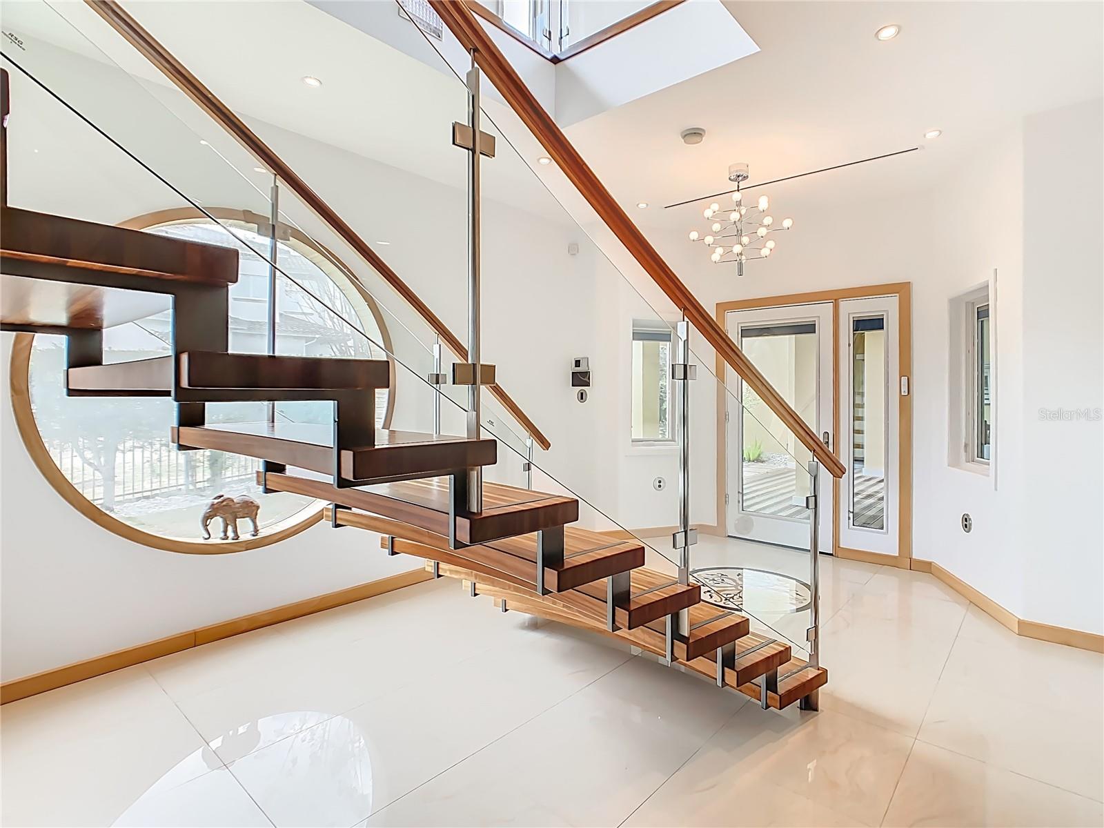 Image 4 of 63 For 917 Desert Mountain Court