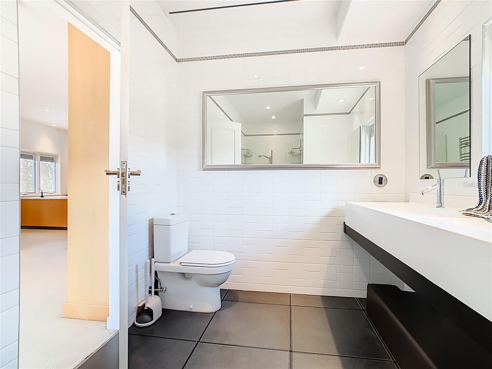 Image 40 of 63 For 917 Desert Mountain Court