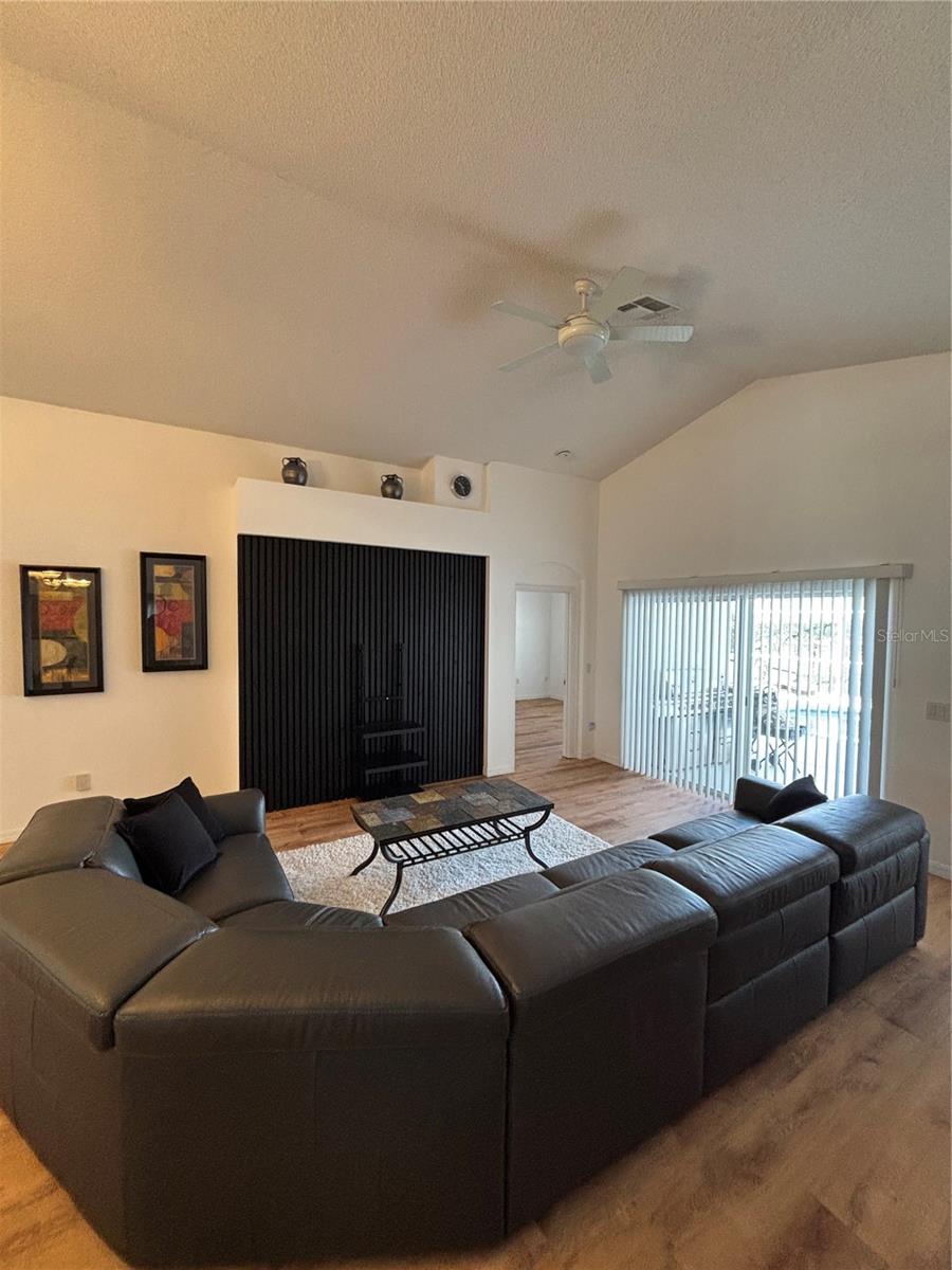 Image 14 of 31 For 2835 Crane Trace Circle