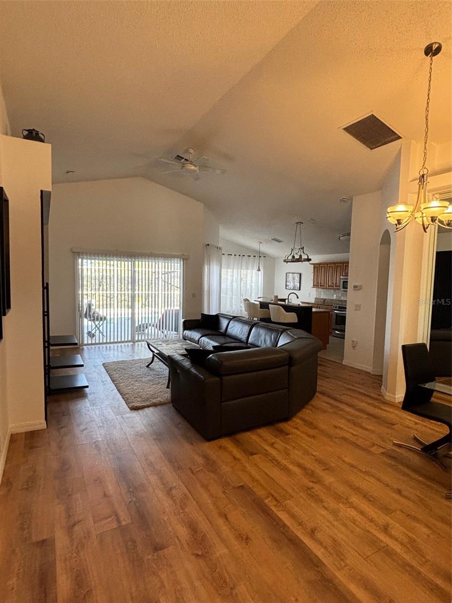 Image 3 of 31 For 2835 Crane Trace Circle