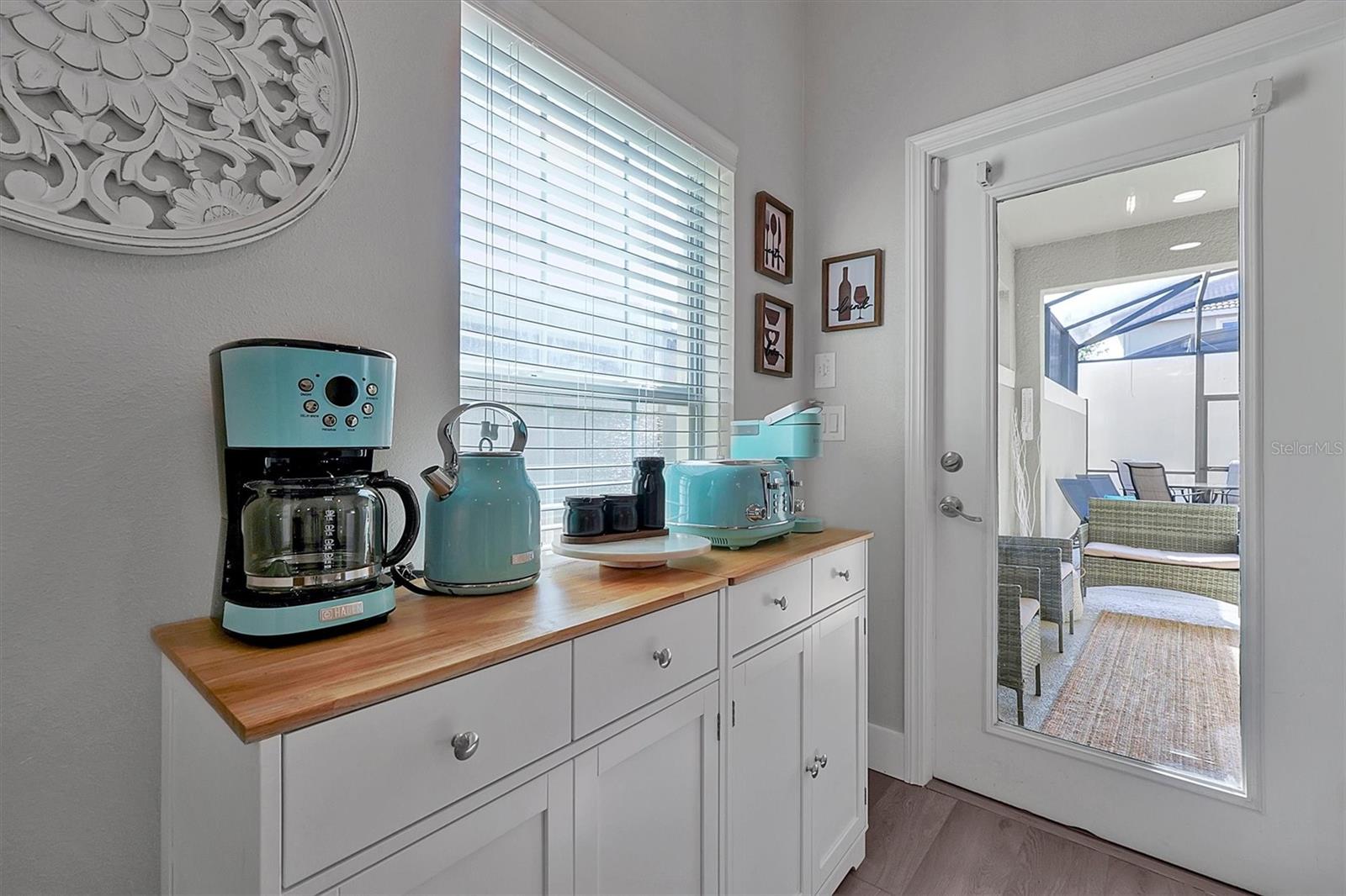 Image 17 of 85 For 8966 California Palm Road