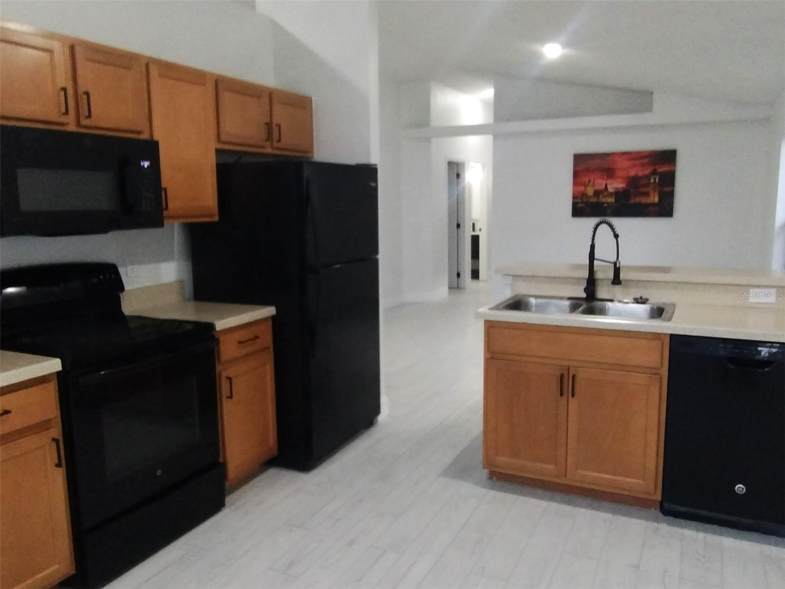 Image 12 of 40 For 1716 Chatham Circle