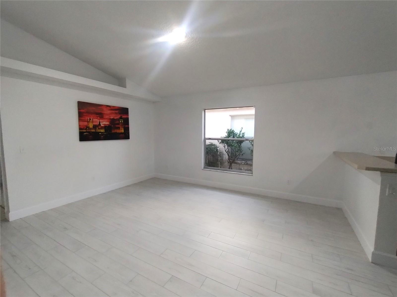 Image 17 of 40 For 1716 Chatham Circle