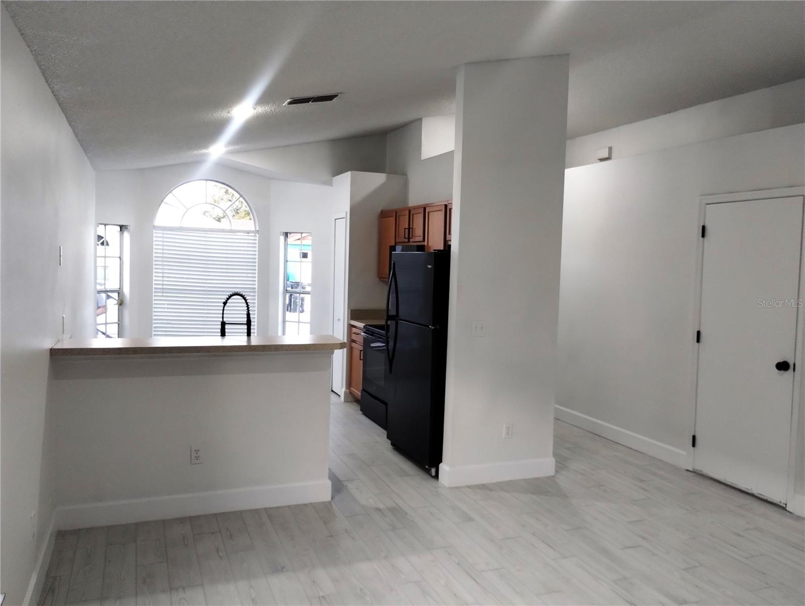 Image 2 of 40 For 1716 Chatham Circle