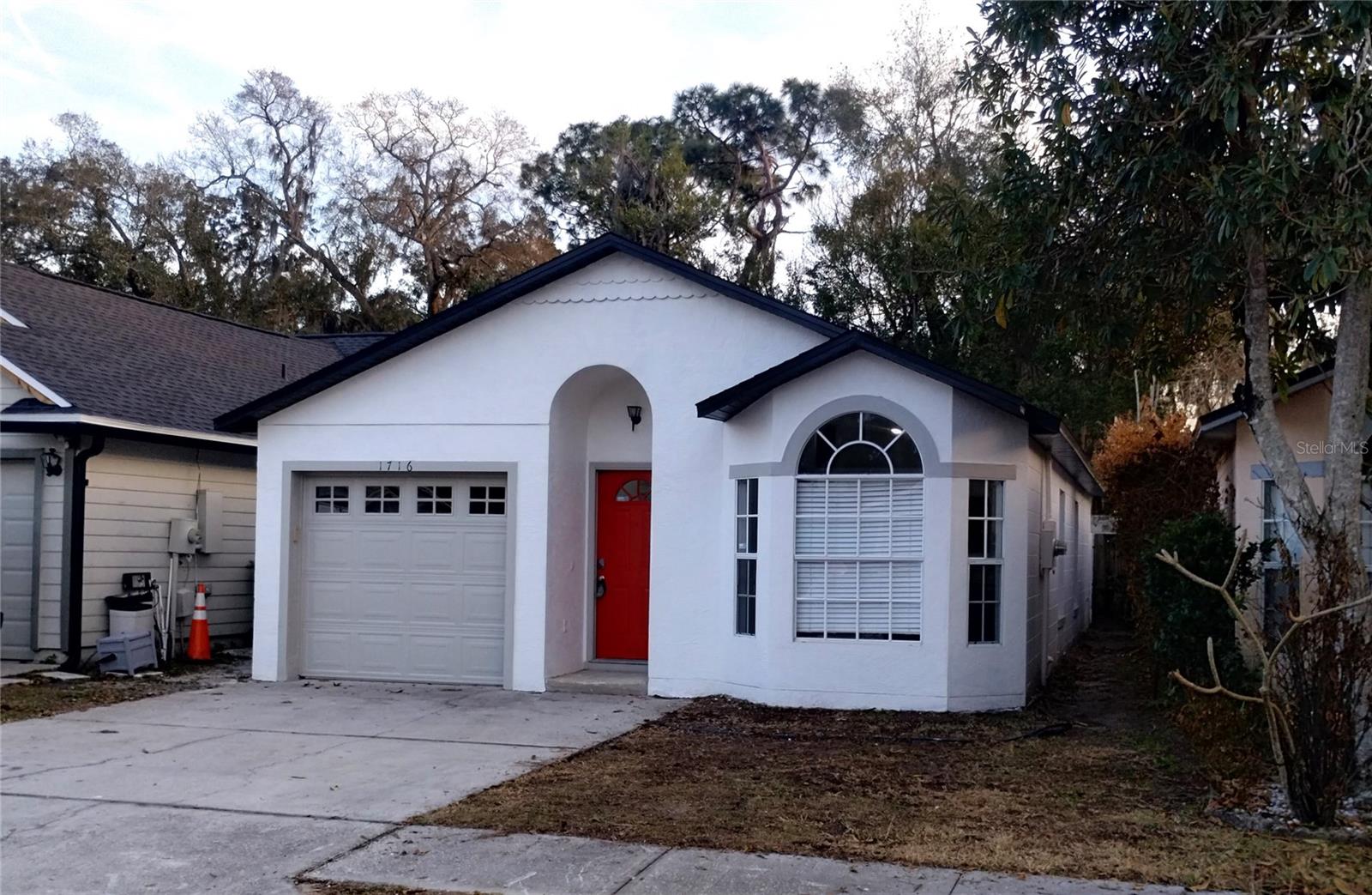 Image 33 of 40 For 1716 Chatham Circle