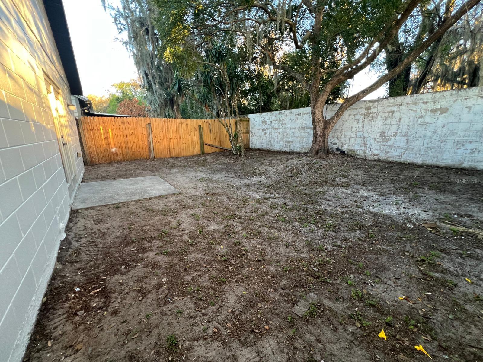 Image 44 of 47 For 1716 Chatham Circle