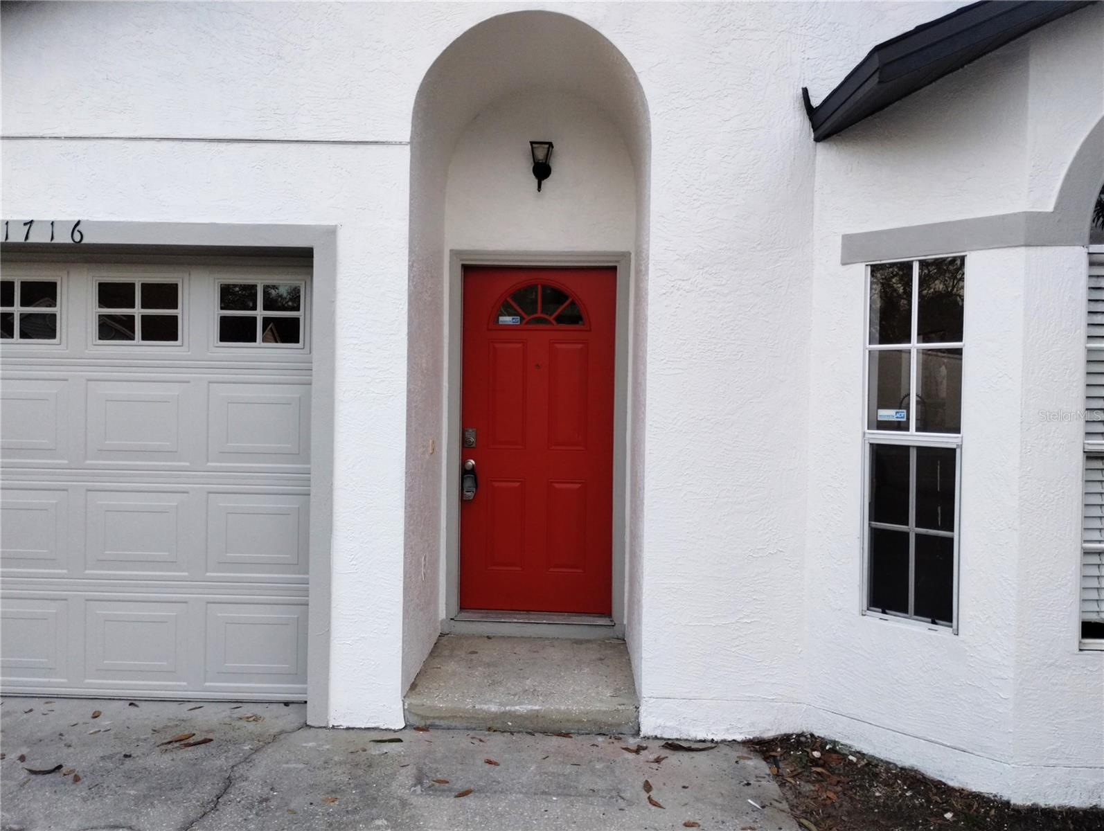 Image 6 of 40 For 1716 Chatham Circle