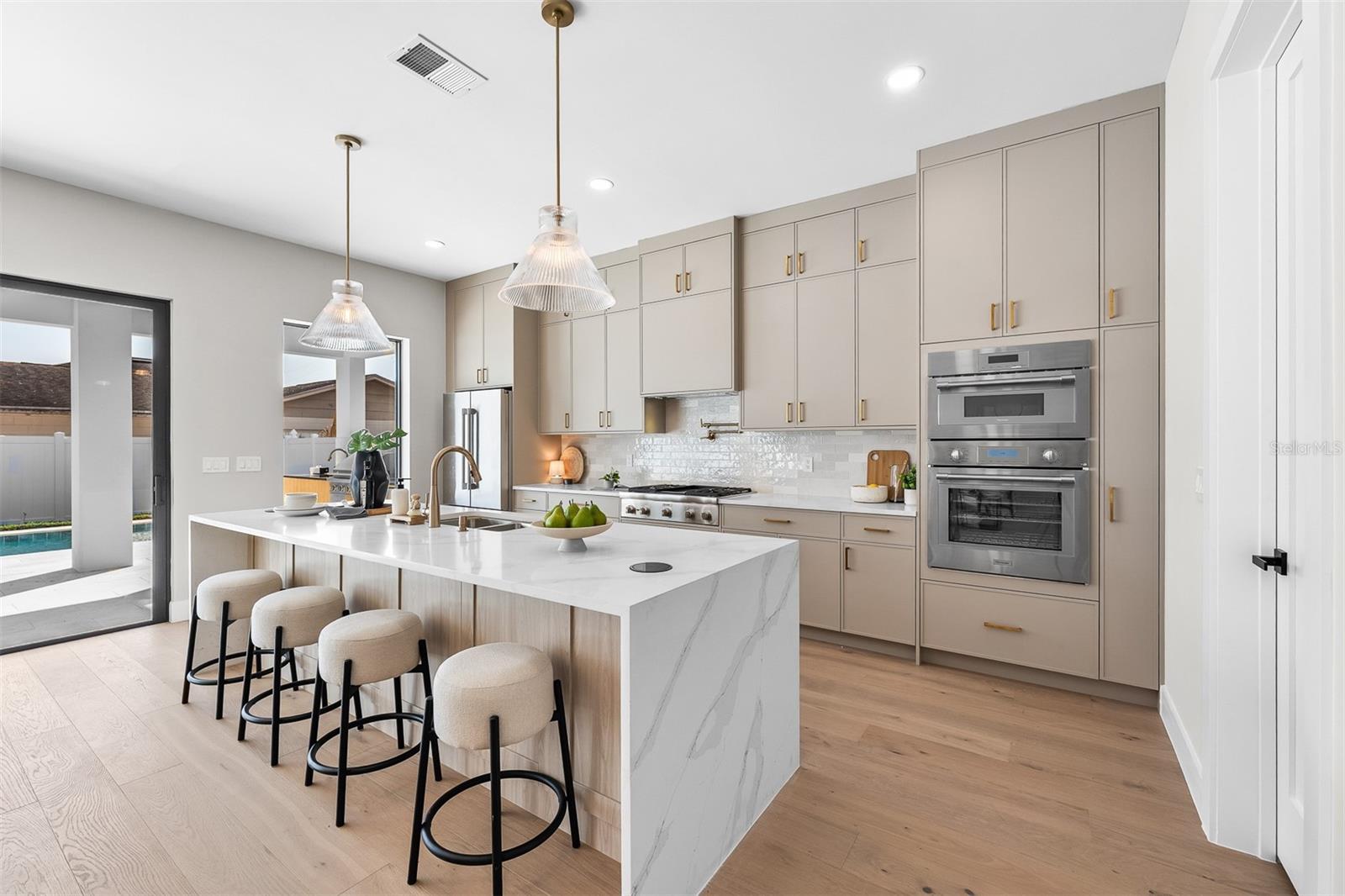 Image 13 of 57 For 1326 New Hampshire Street