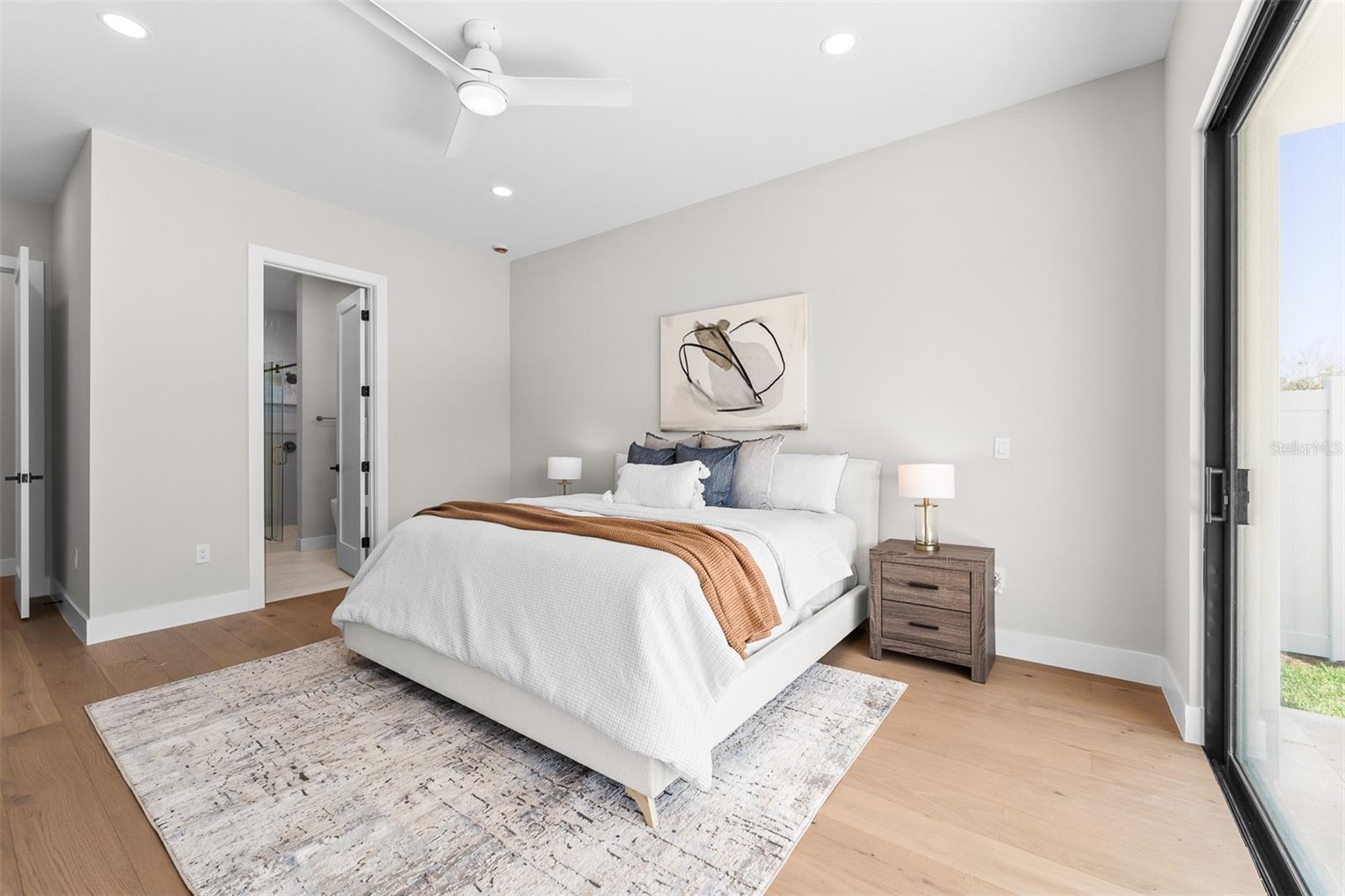 Image 25 of 57 For 1326 New Hampshire Street