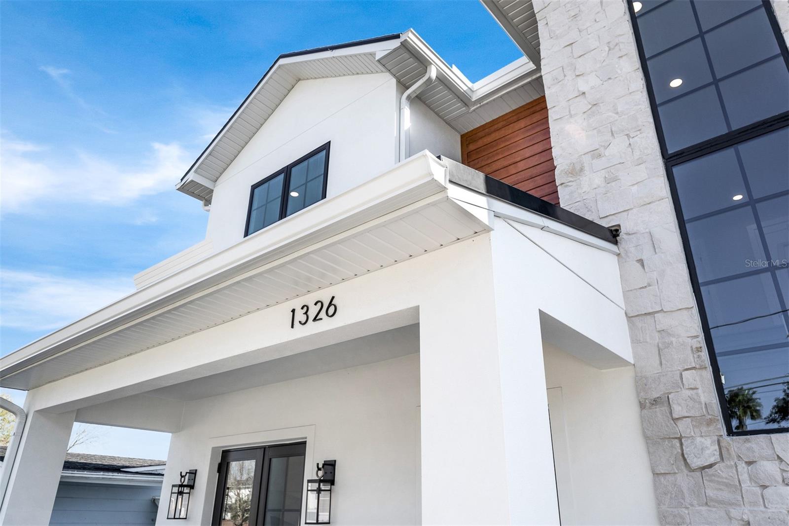 Image 3 of 57 For 1326 New Hampshire Street