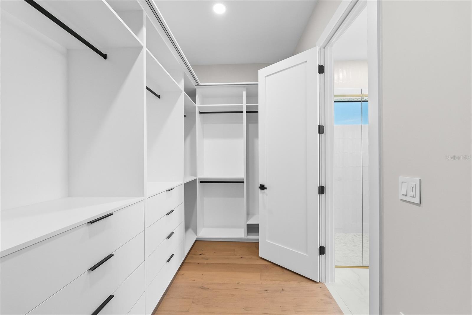 Image 31 of 57 For 1326 New Hampshire Street