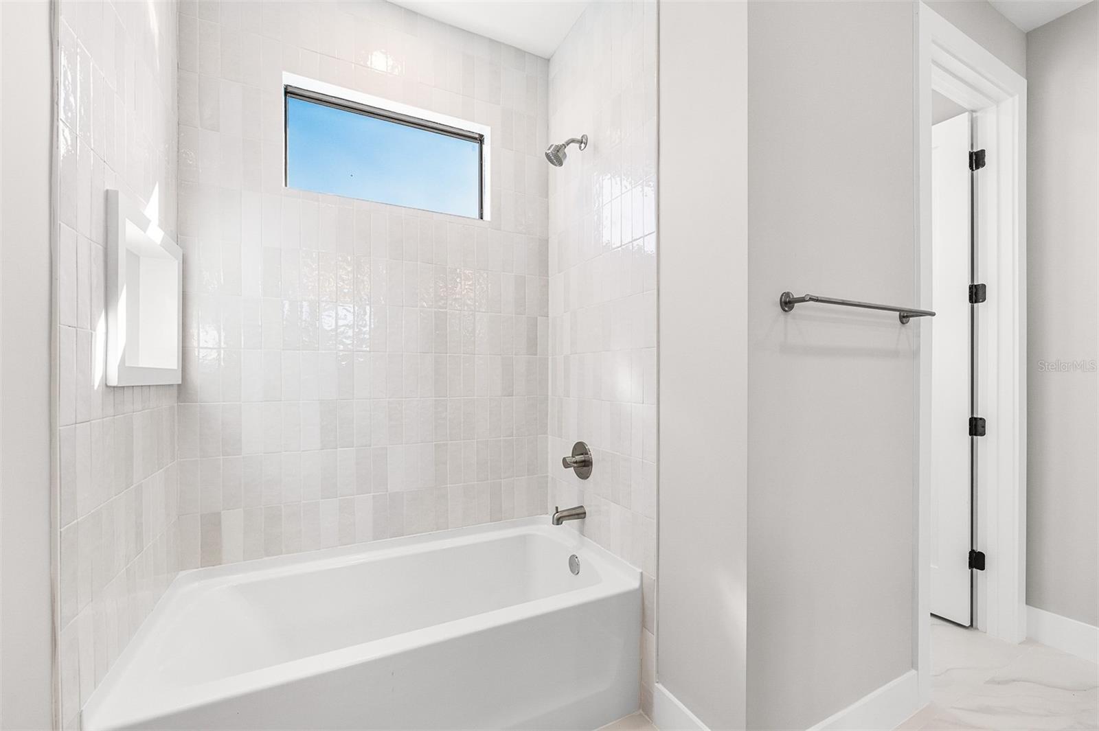 Image 35 of 57 For 1326 New Hampshire Street