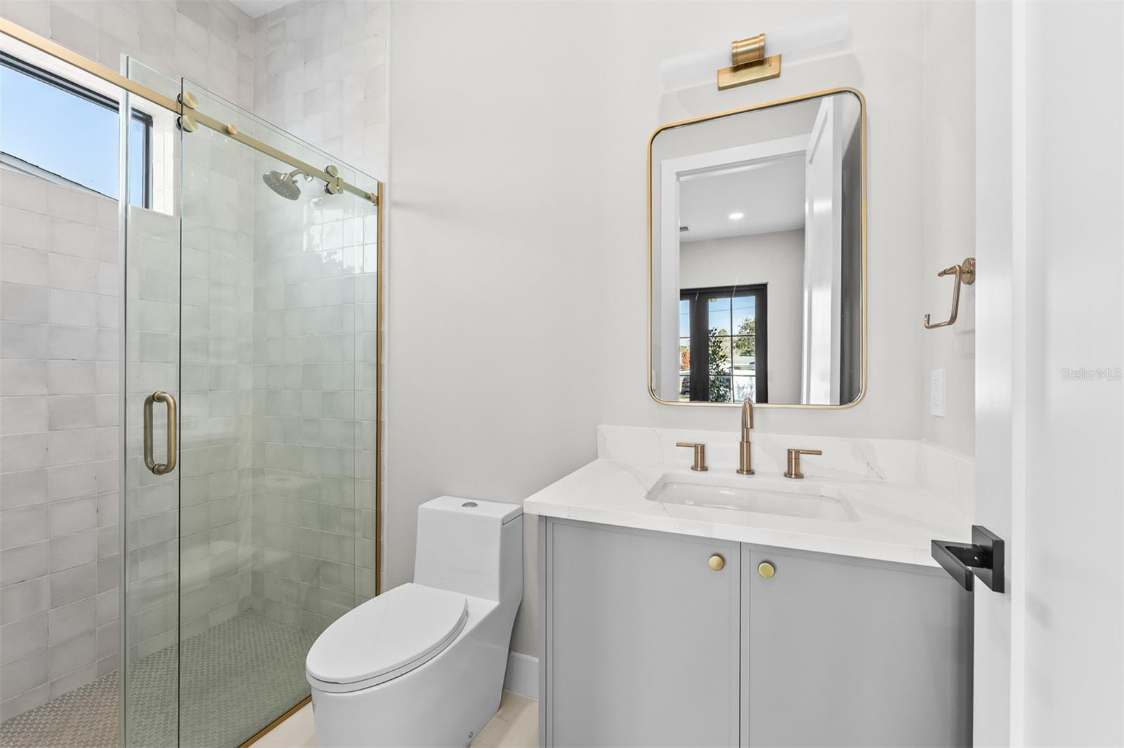 Image 47 of 57 For 1326 New Hampshire Street