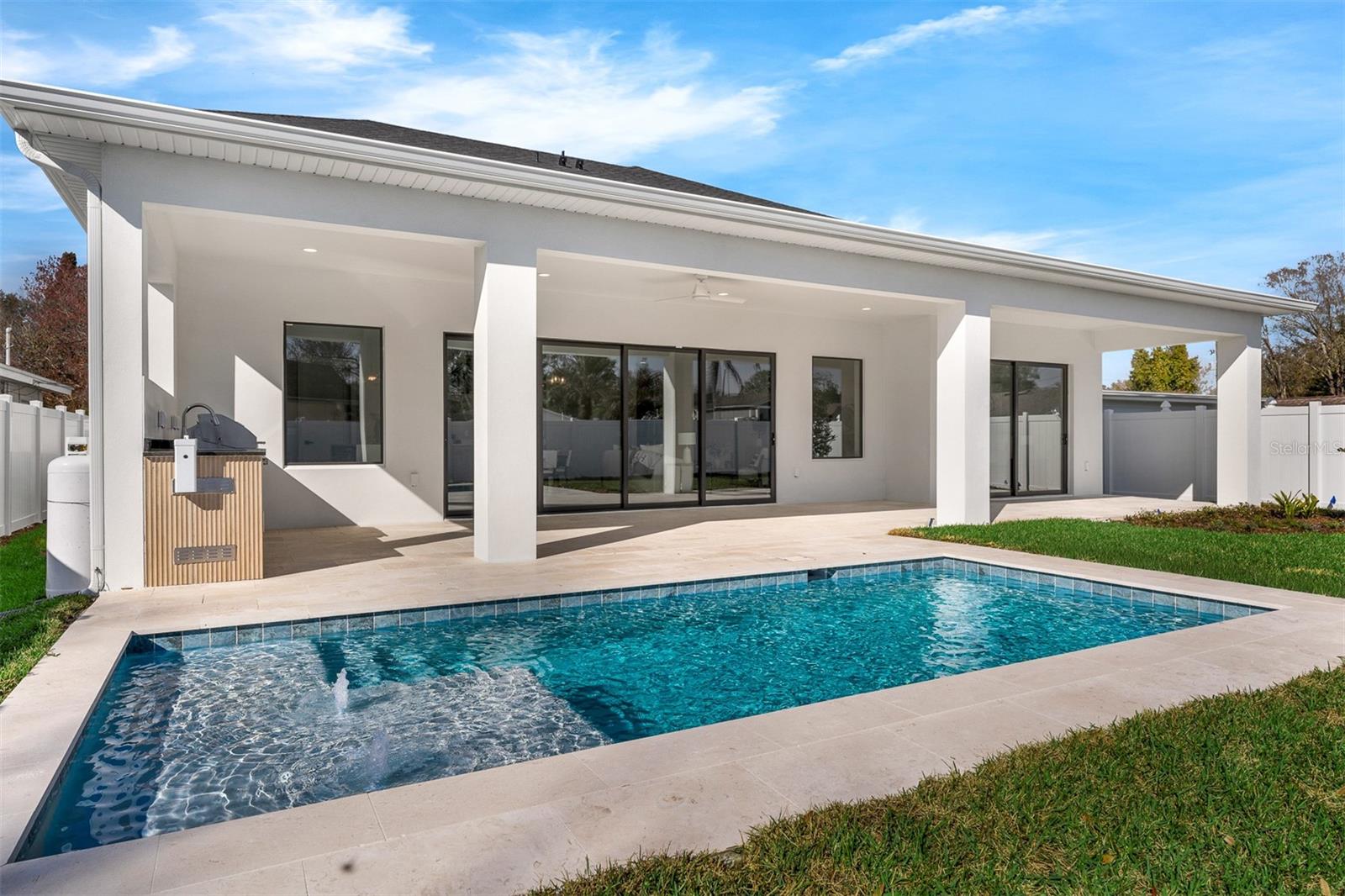 Image 53 of 57 For 1326 New Hampshire Street