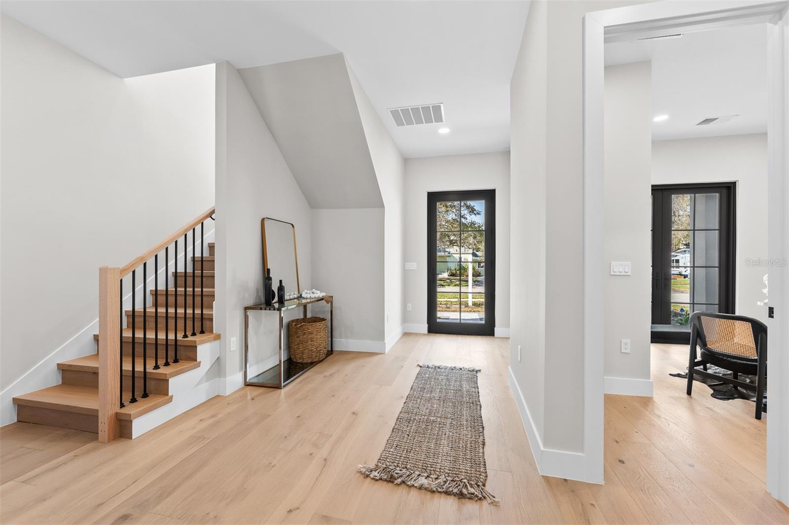 Image 6 of 57 For 1326 New Hampshire Street