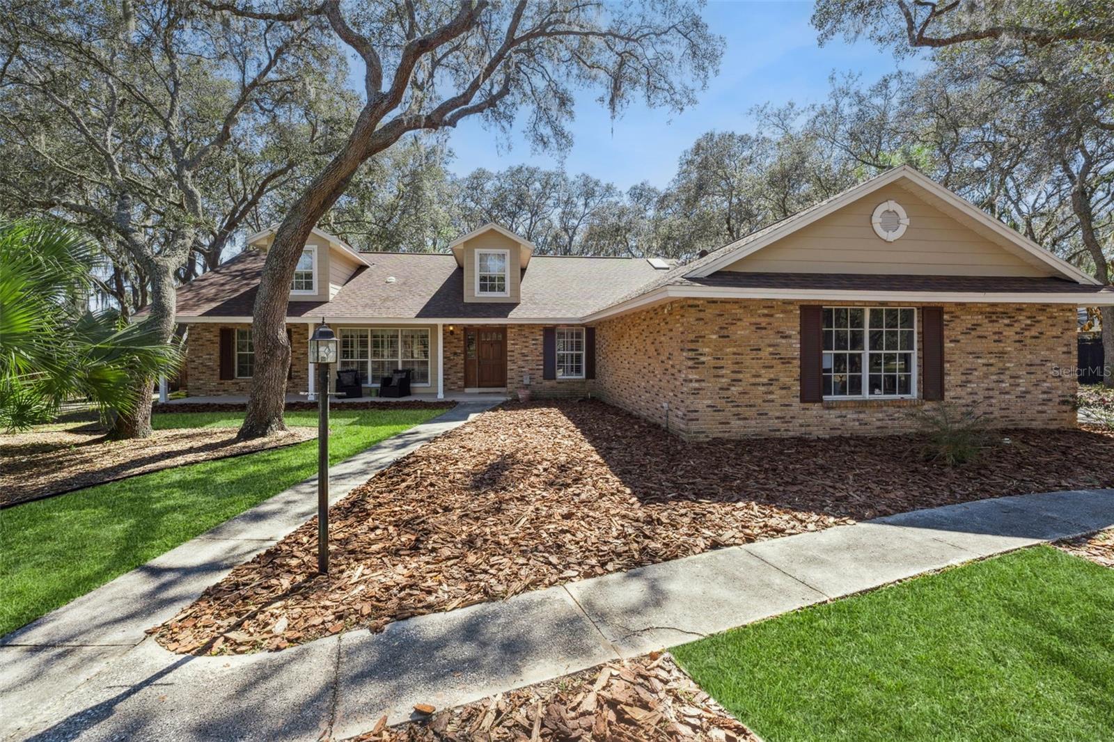 Image 2 of 62 For 1105 Northern Way