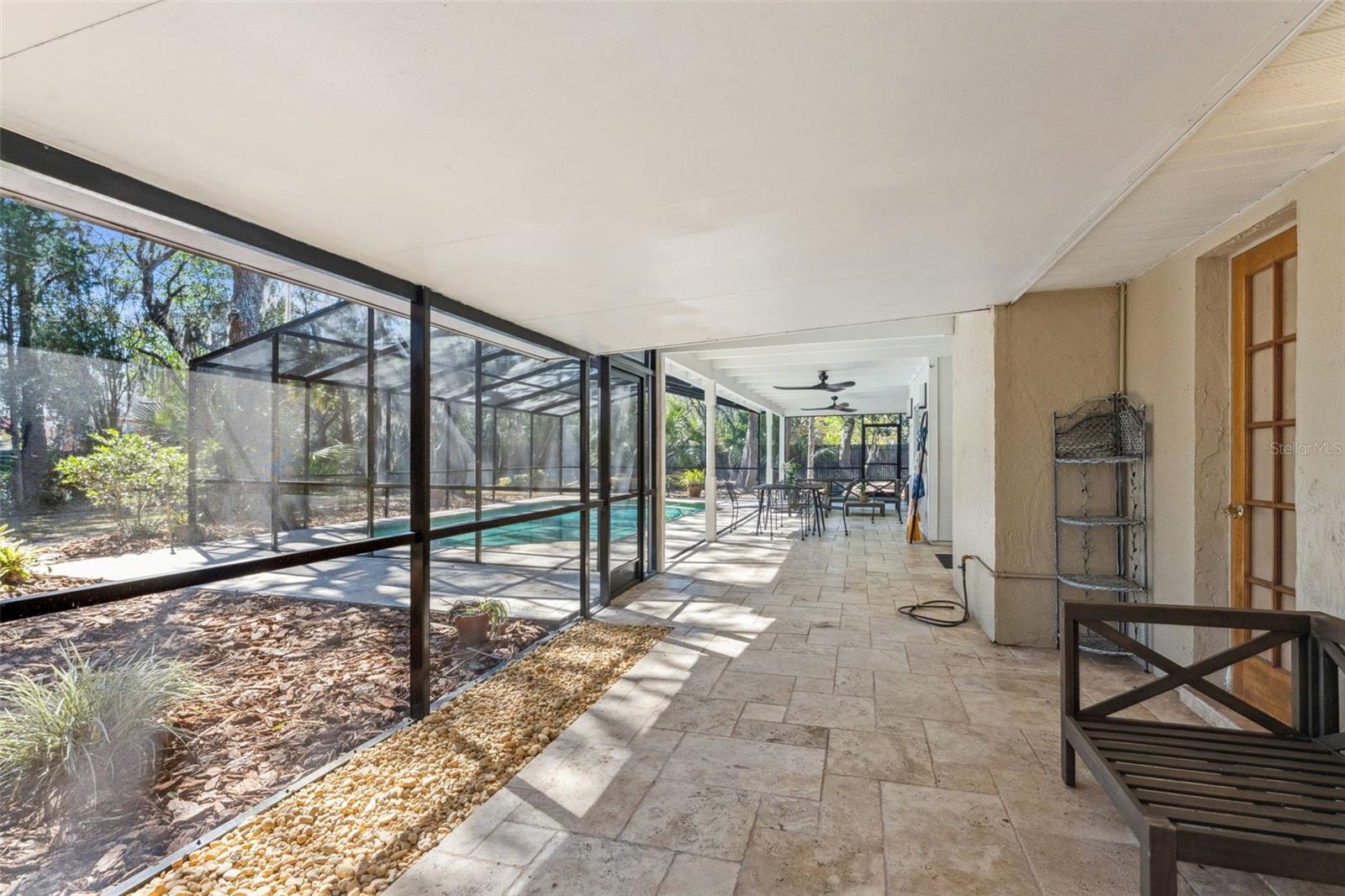 Image 35 of 62 For 1105 Northern Way