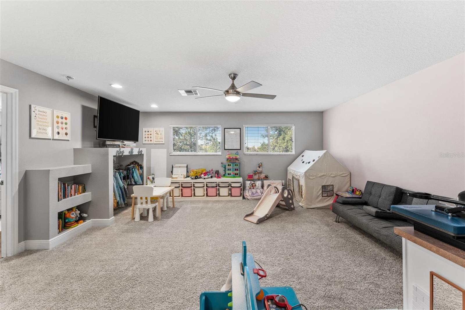 Image 18 of 41 For 9760 Osprey Landing Drive