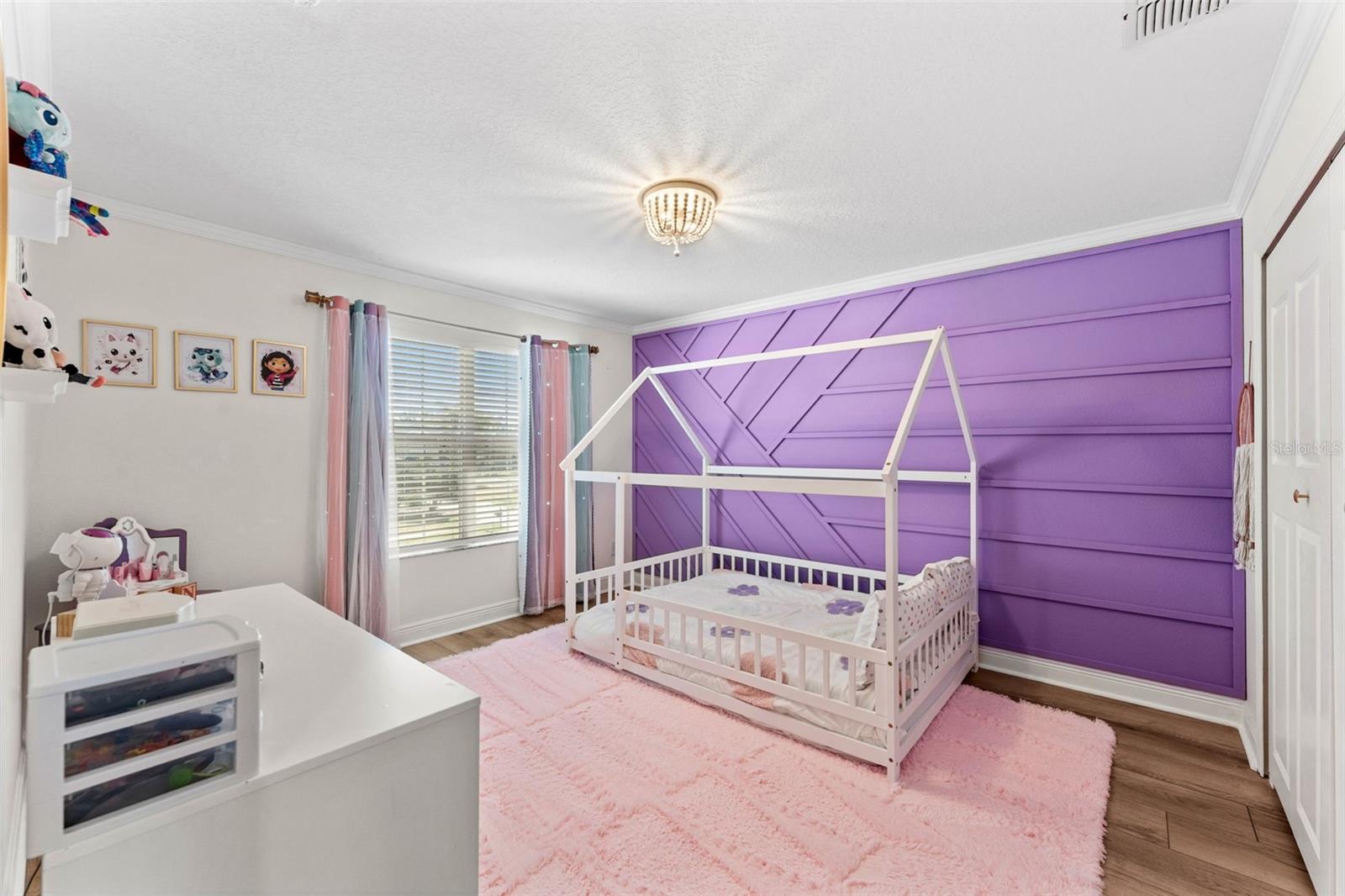 Image 21 of 41 For 9760 Osprey Landing Drive