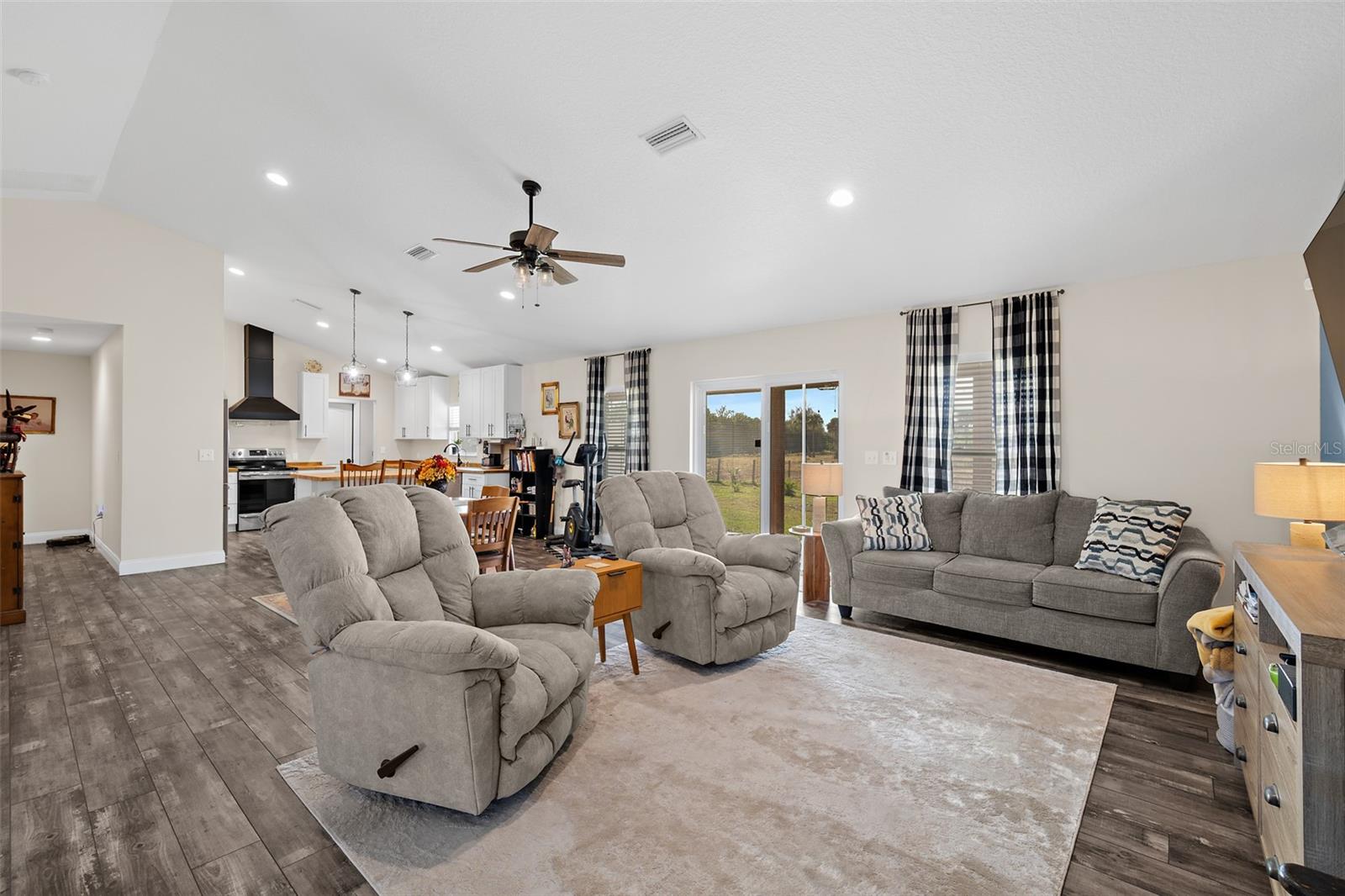 Image 8 of 58 For 3440 Hammock Road