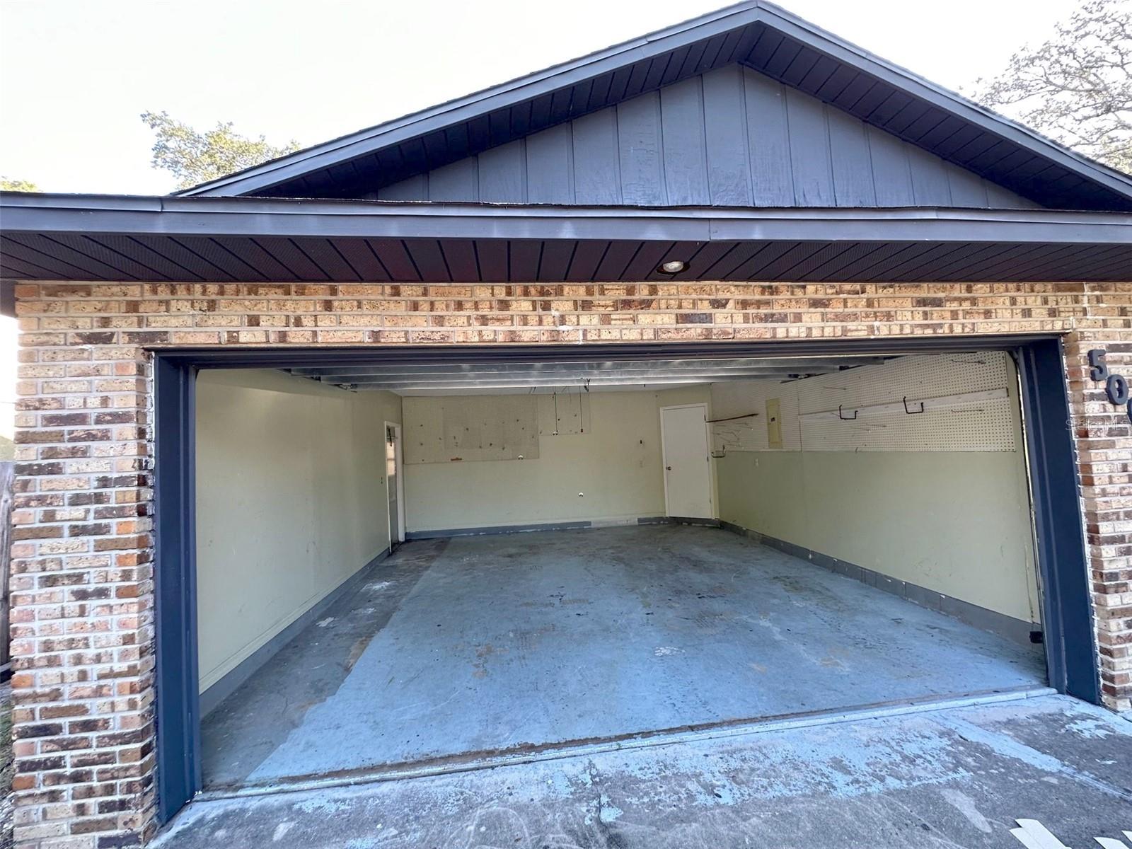 Image 29 of 33 For 5061 Barnegat Point Road