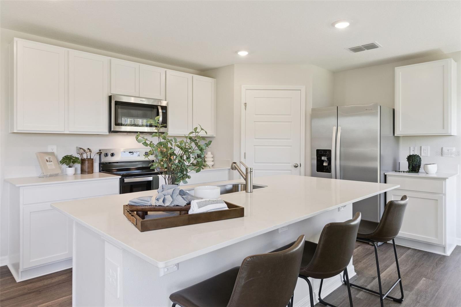 Listing photo id 11 for 3445 Nettle Loop