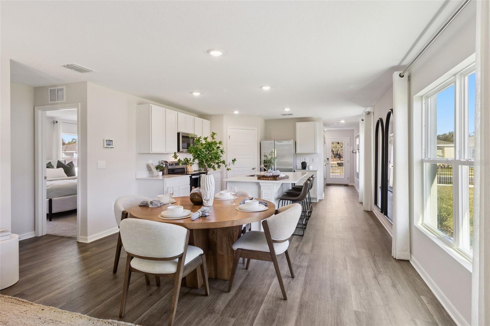 Listing photo id 6 for 3445 Nettle Loop