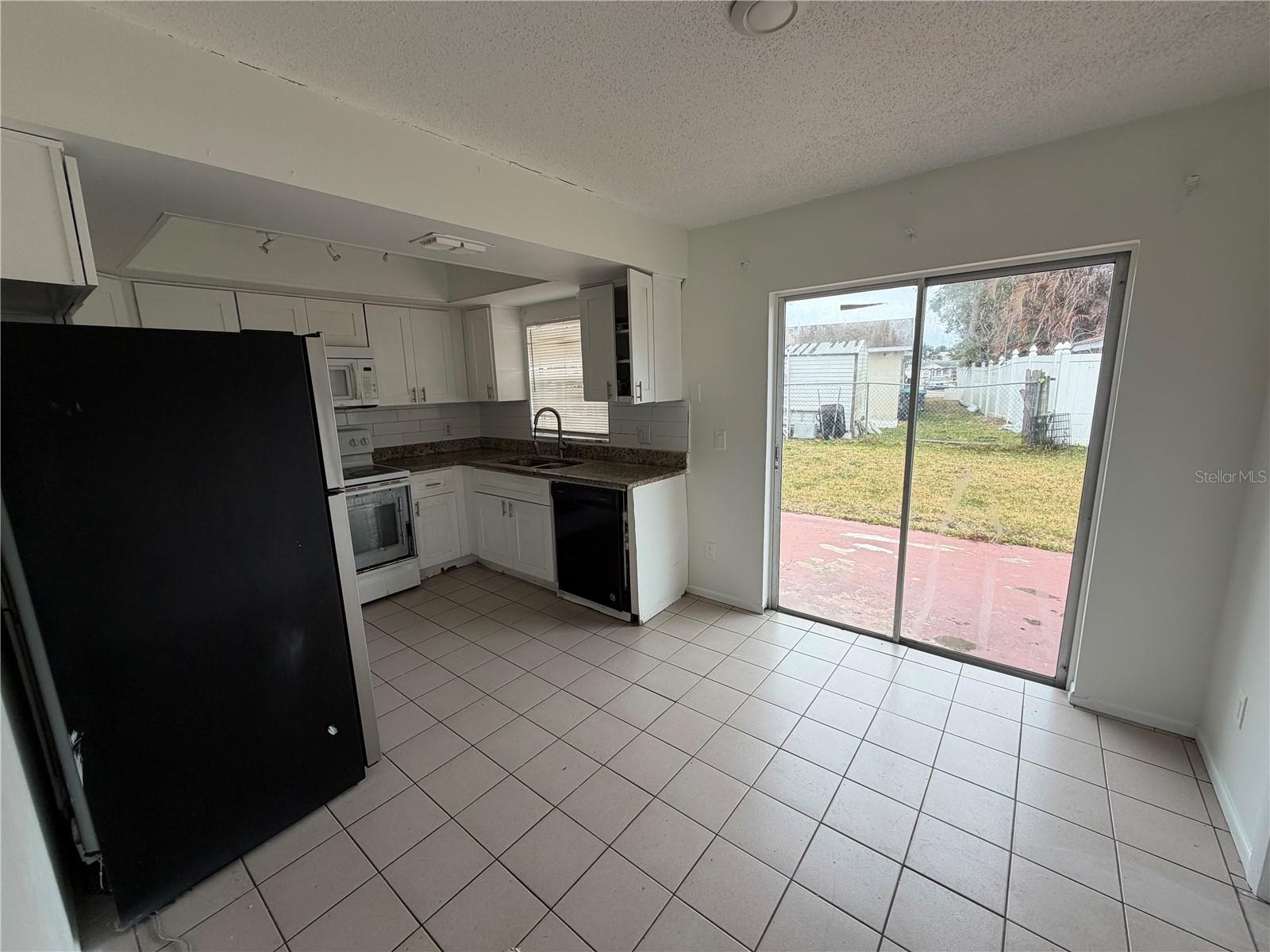 Image 3 of 6 For 5320 Snowflake Court