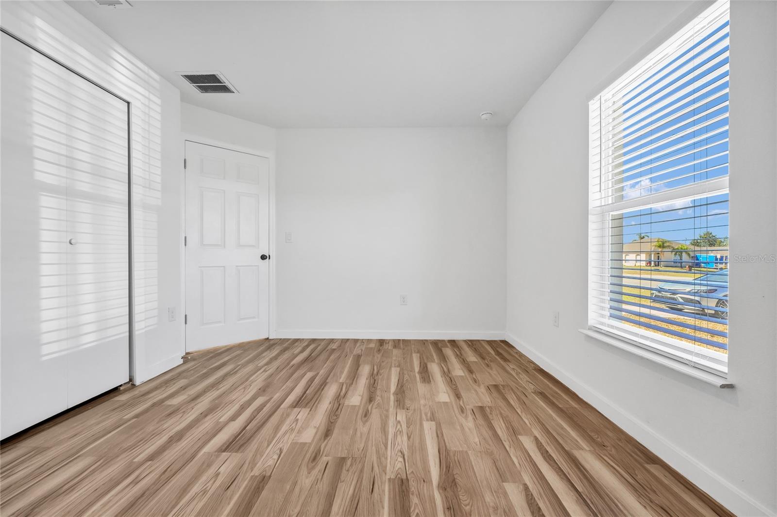 Image 20 of 47 For 701 Claude Holmes Sr Avenue